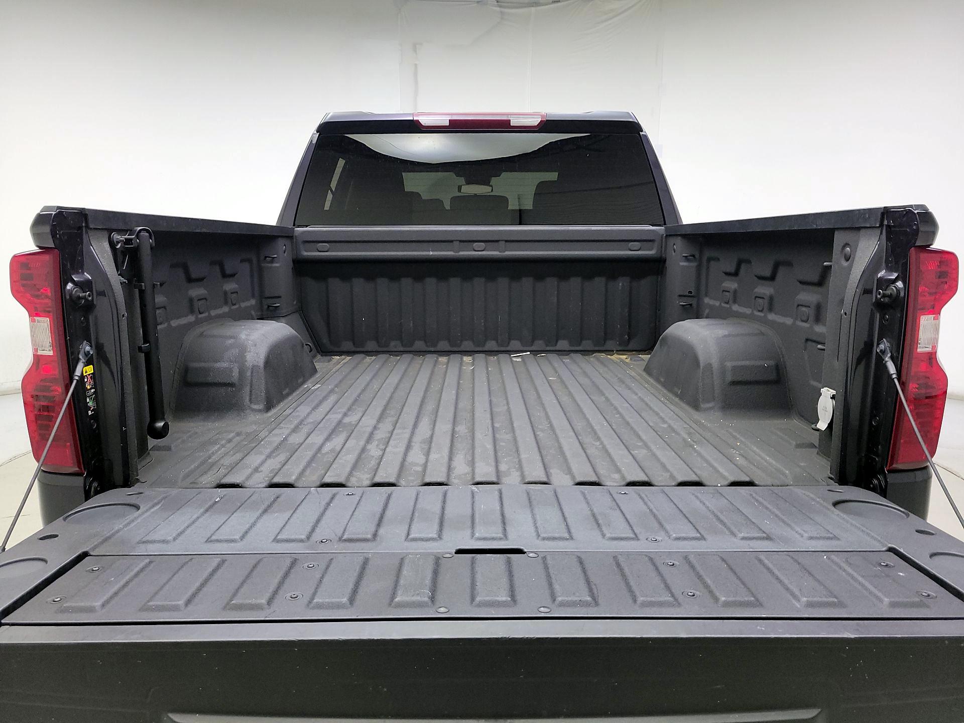 Thumbnail: 2023 Chevrolet Silverado 1500 - 20