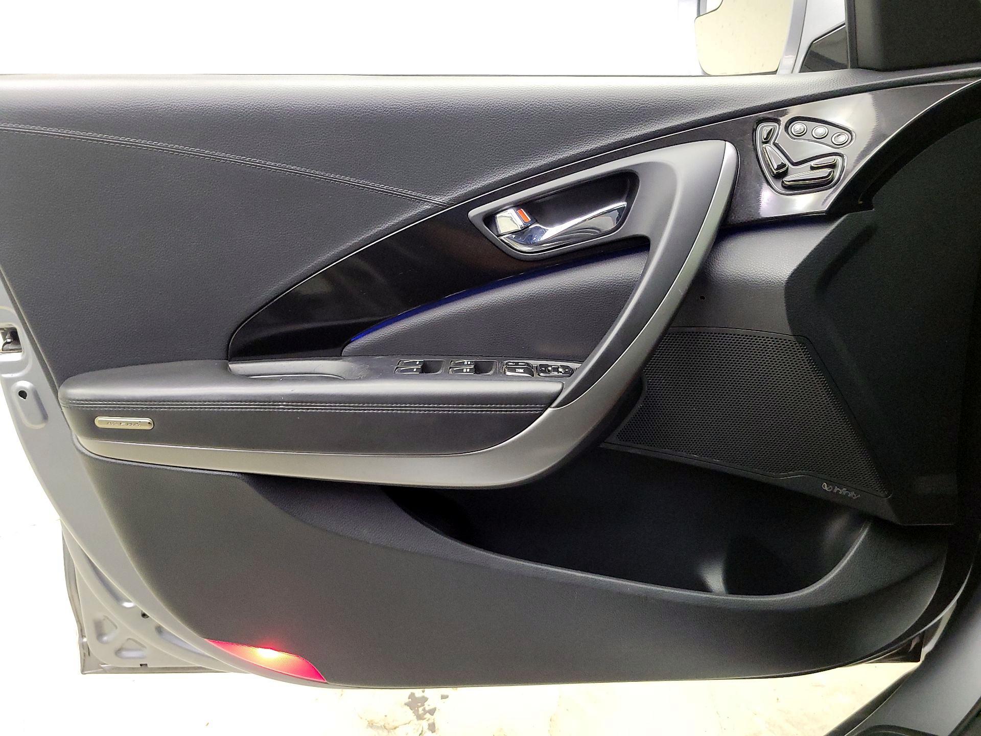 Thumbnail: 2014 Hyundai Azera - 12