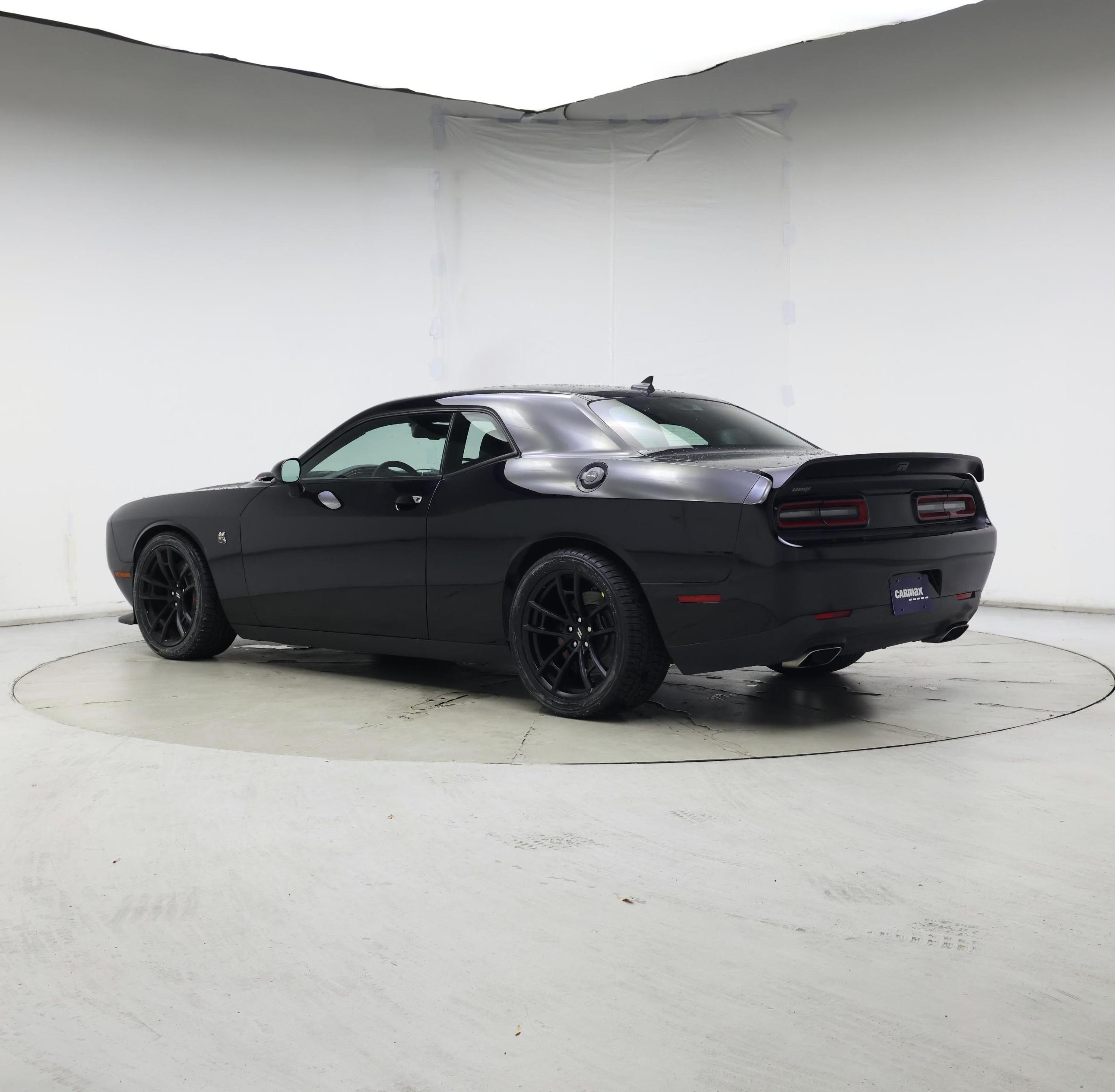Thumbnail: 2019 Dodge Challenger - 2