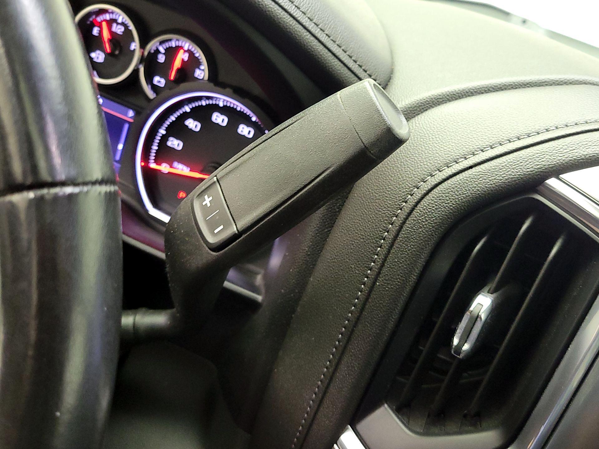 Thumbnail: 2019 Chevrolet Silverado 1500 - 18