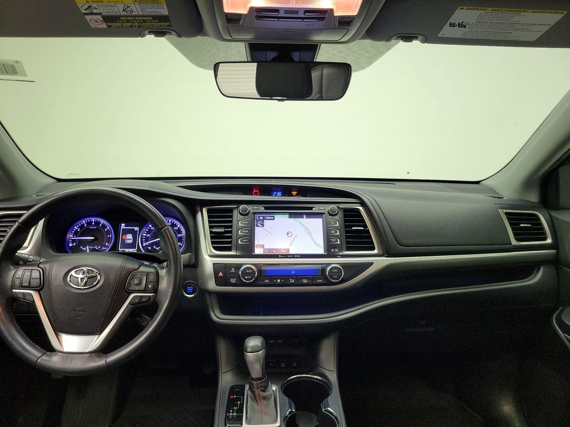 Thumbnail: 2019 Toyota Highlander - 9