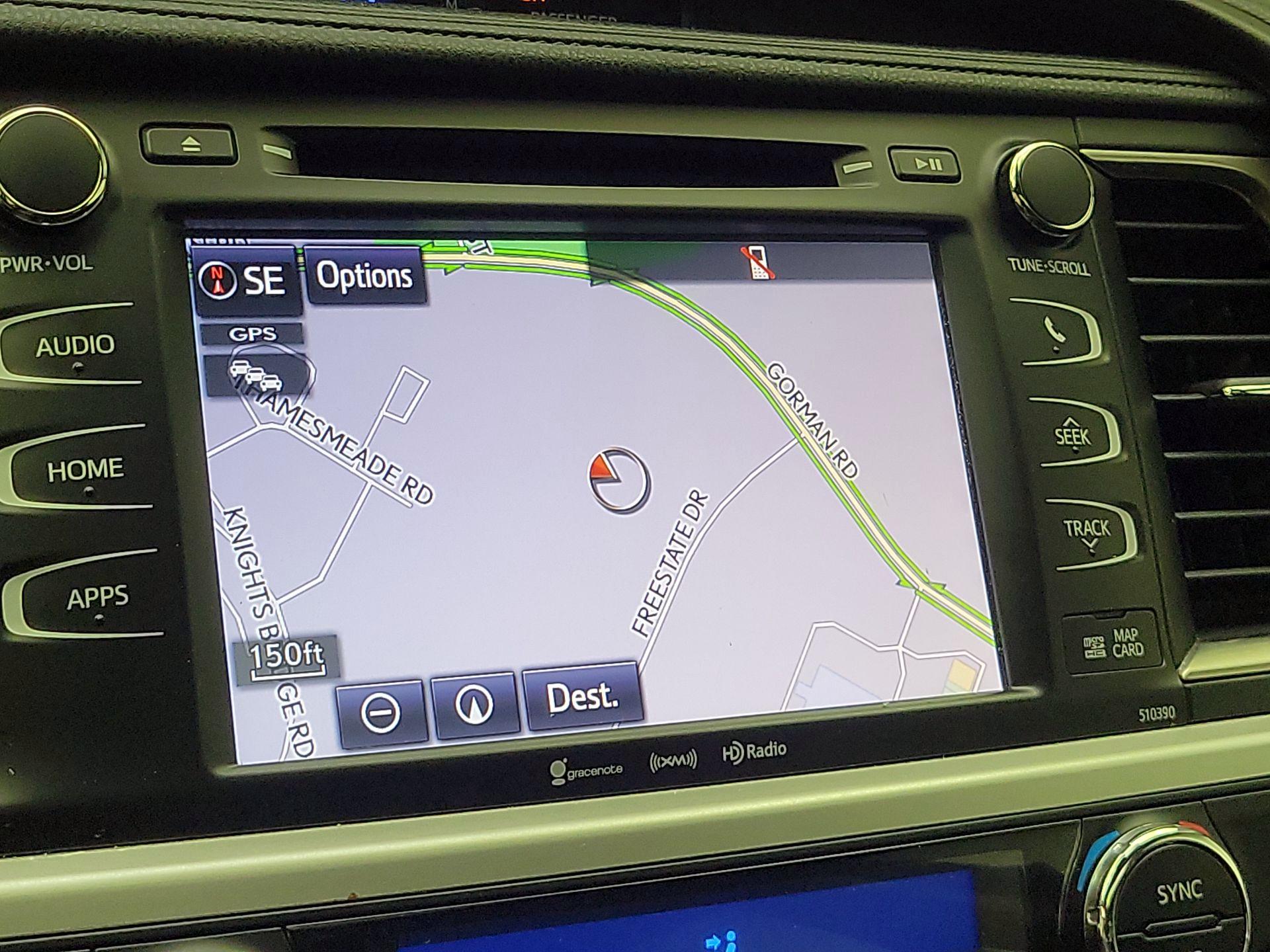 Thumbnail: 2019 Toyota Highlander - 14