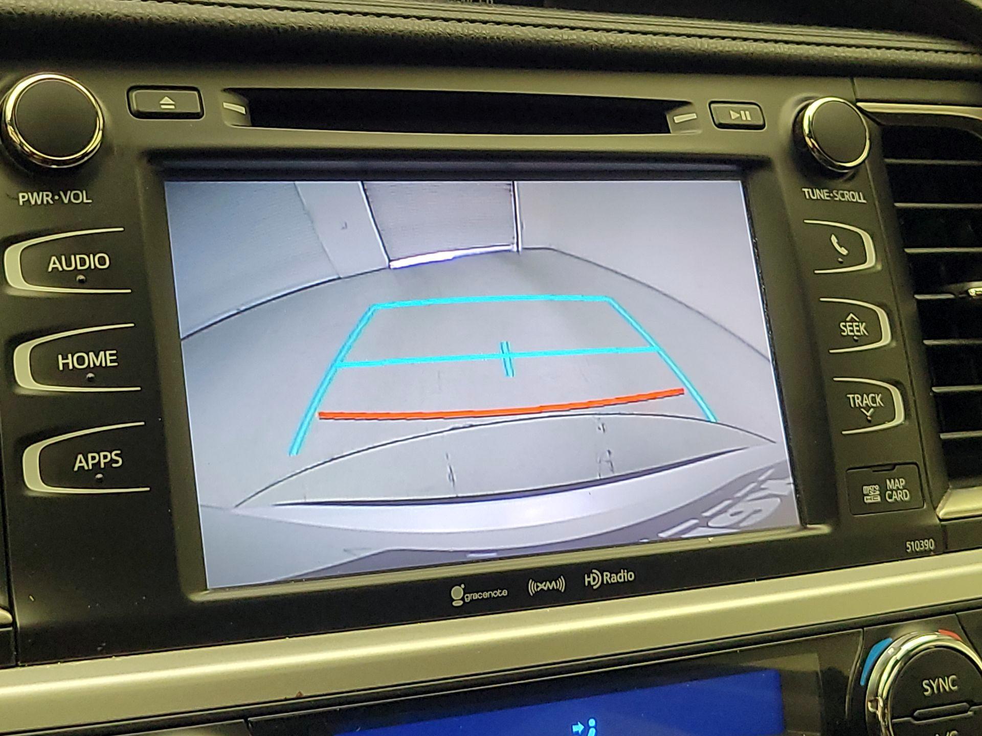 Thumbnail: 2019 Toyota Highlander - 15