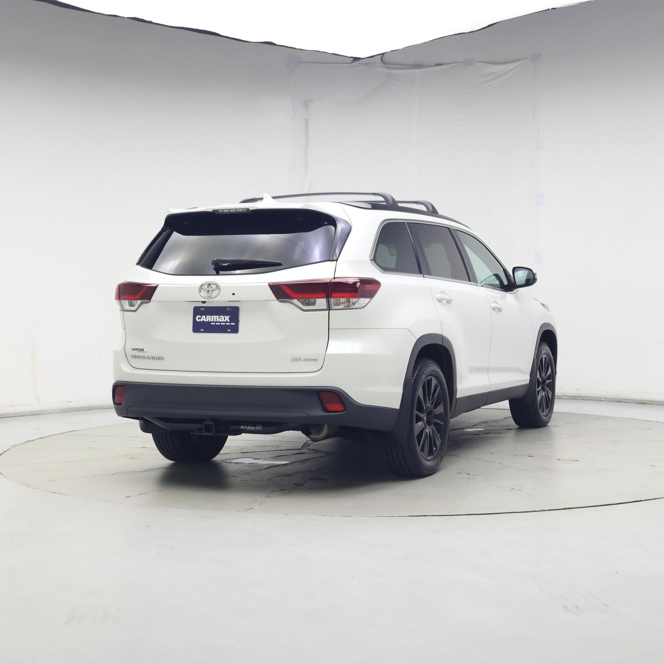 Thumbnail: 2019 Toyota Highlander - 8