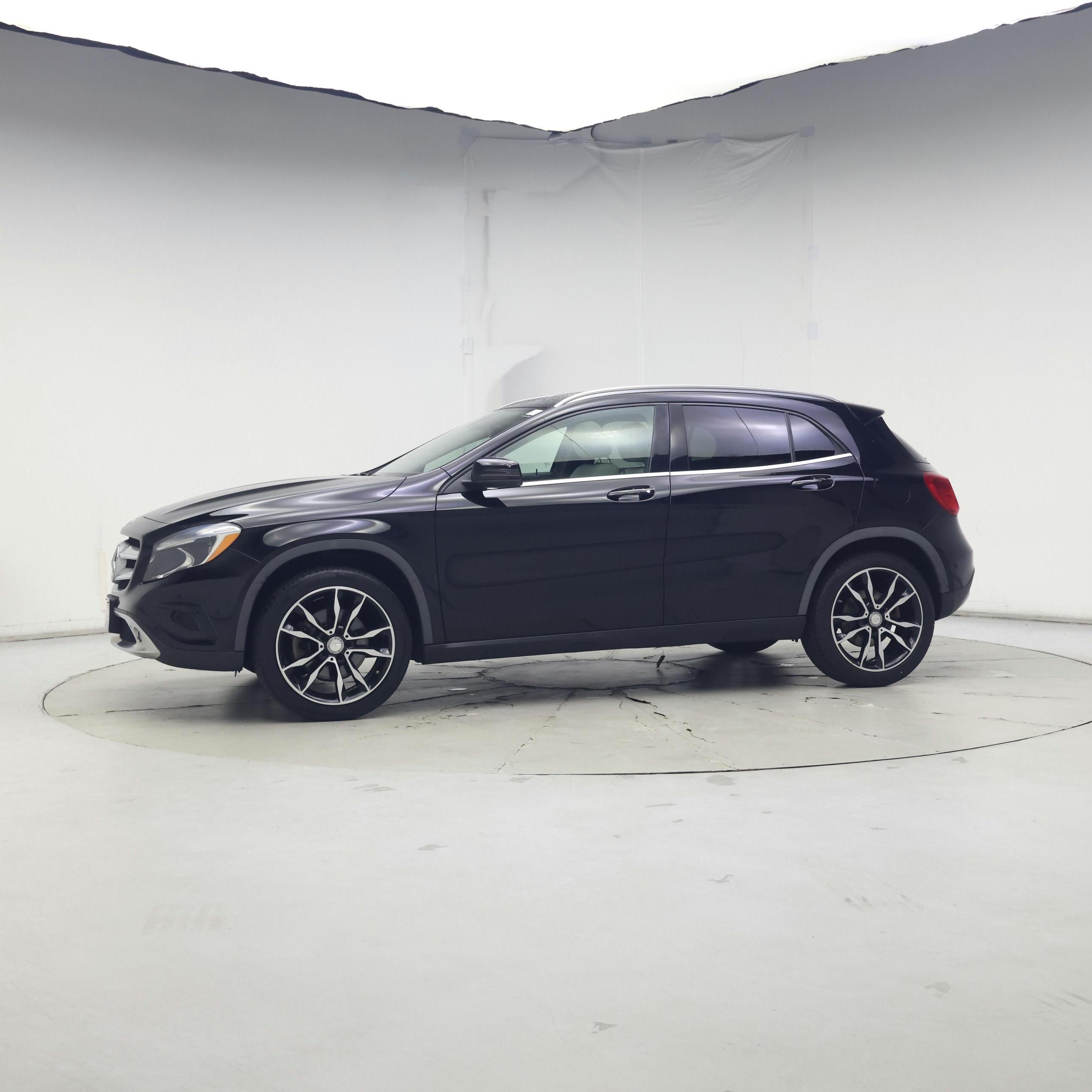 Thumbnail: 2016 Mercedes-Benz GLA - 3