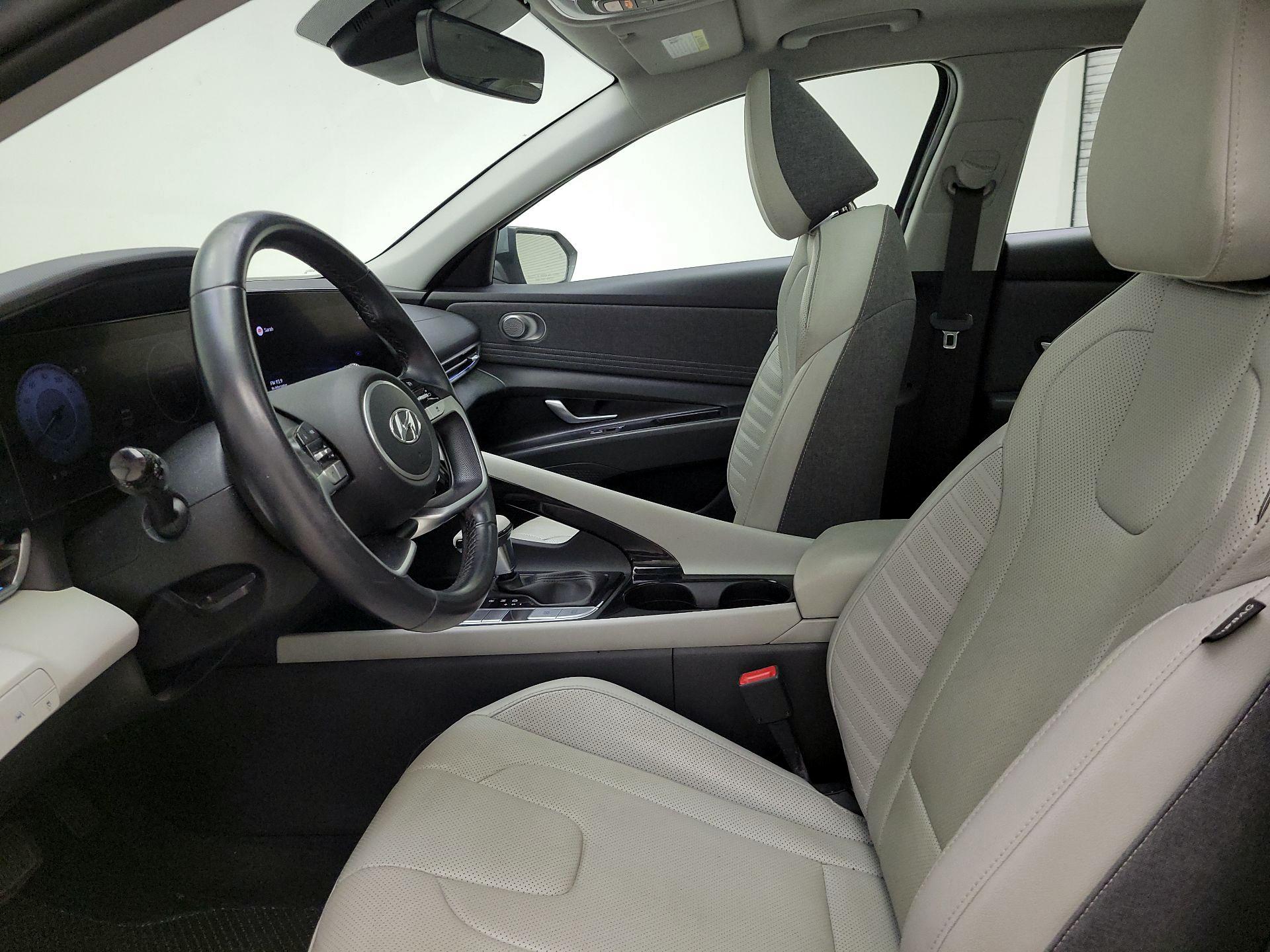 Thumbnail: 2022 Hyundai Elantra - 11