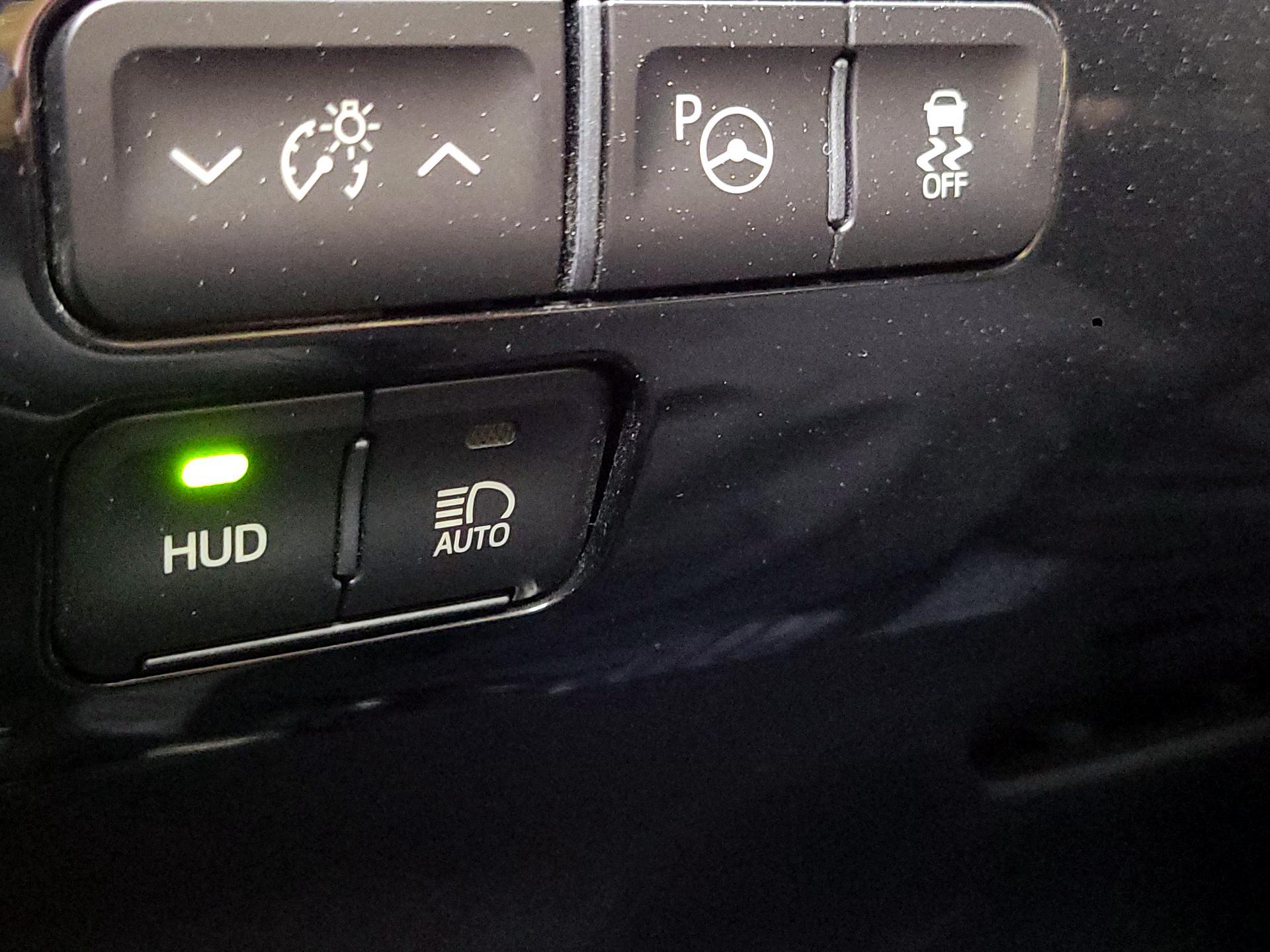 Thumbnail: 2019 Toyota Prius - 13