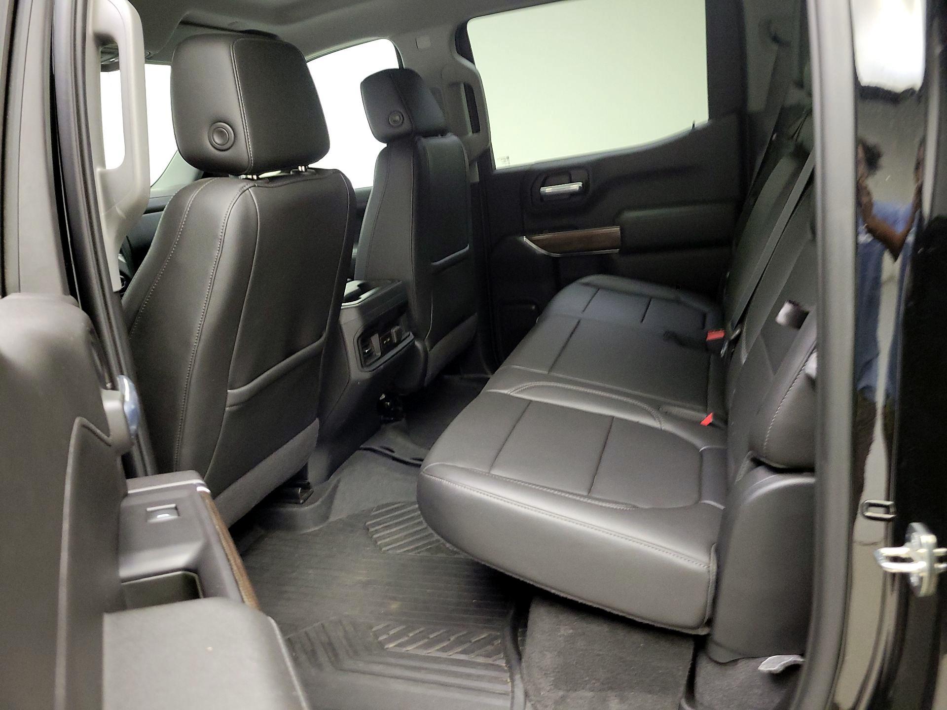 Thumbnail: 2020 Chevrolet Silverado 1500 - 19