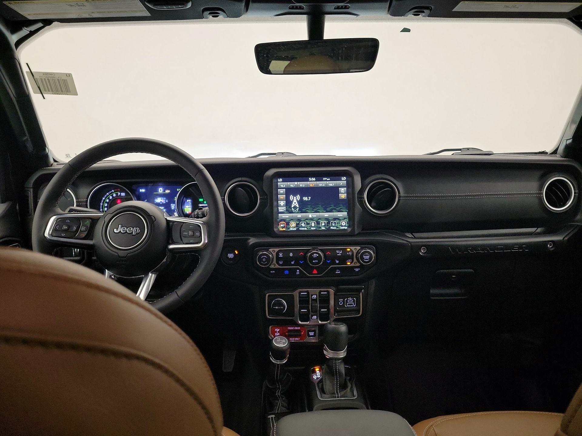 Thumbnail: 2023 Jeep Wrangler - 9