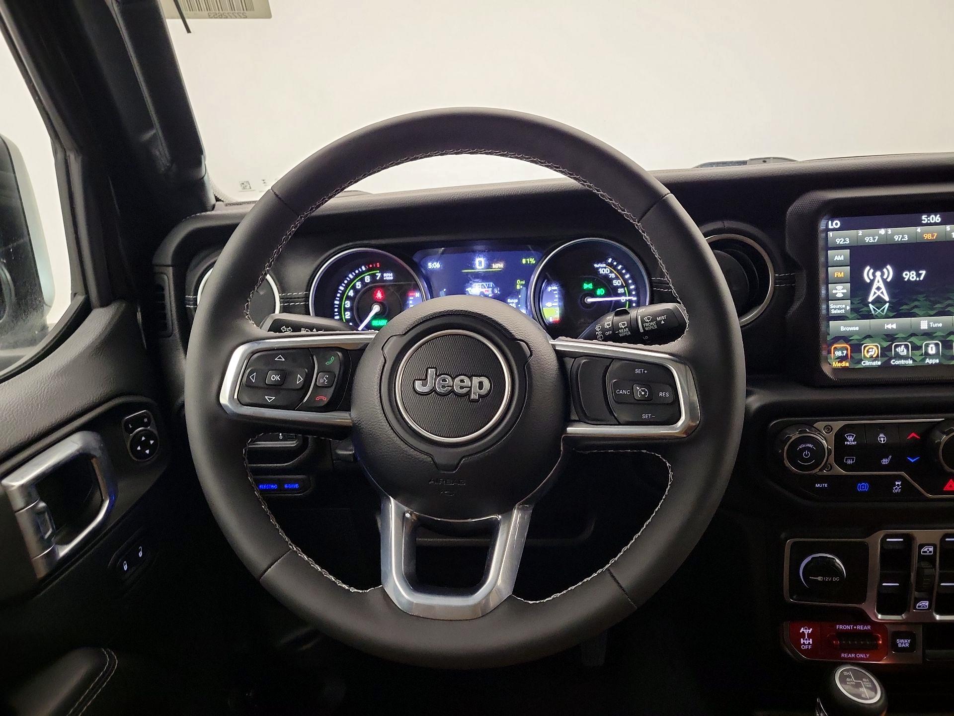 Thumbnail: 2023 Jeep Wrangler - 10