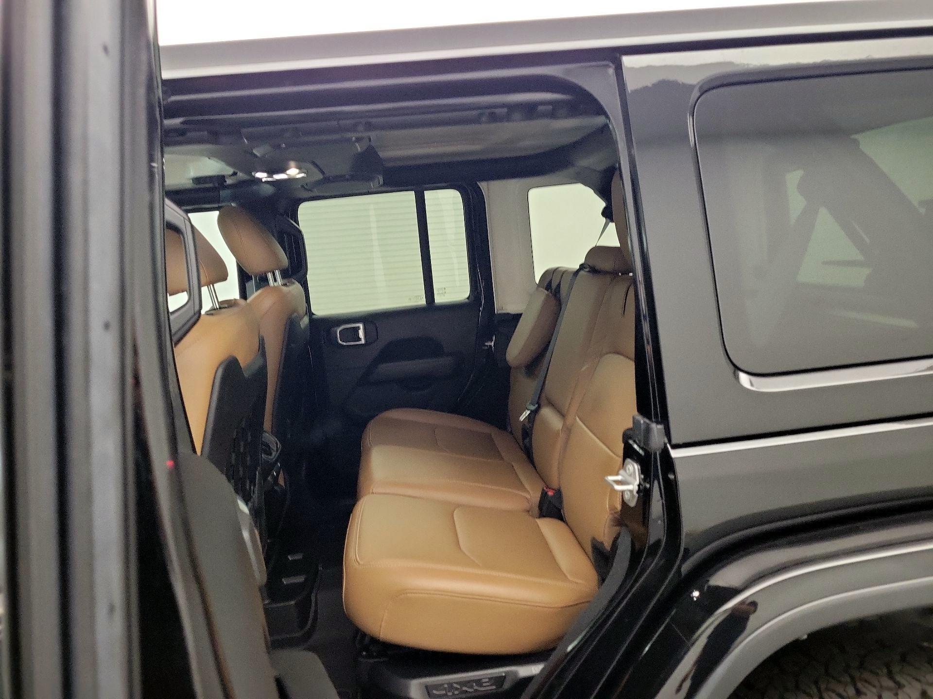 Thumbnail: 2023 Jeep Wrangler - 19