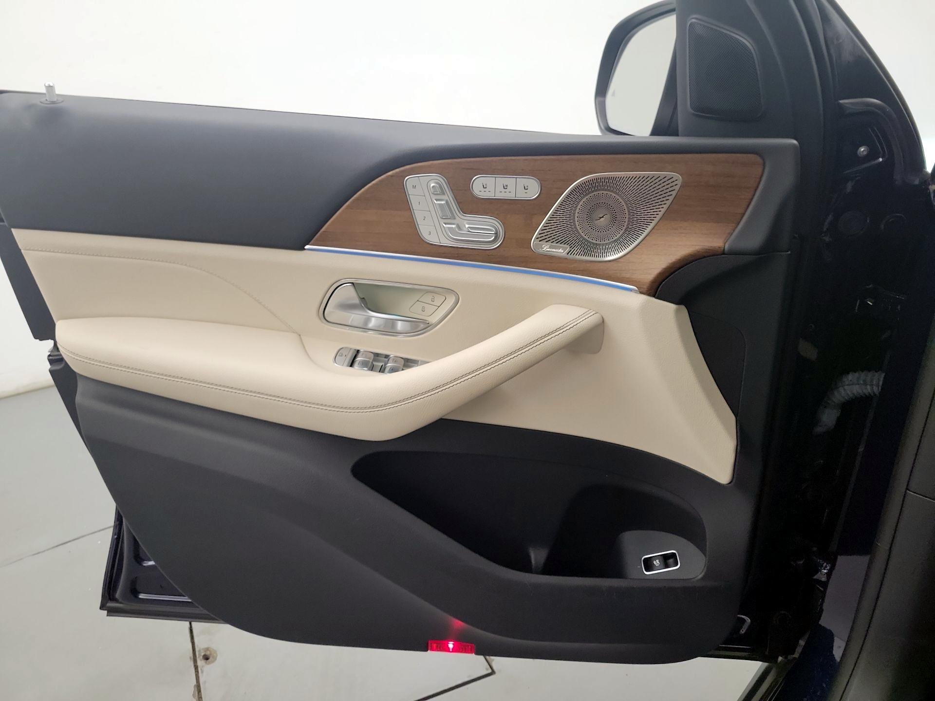 Thumbnail: 2021 Mercedes-Benz GLS - 12