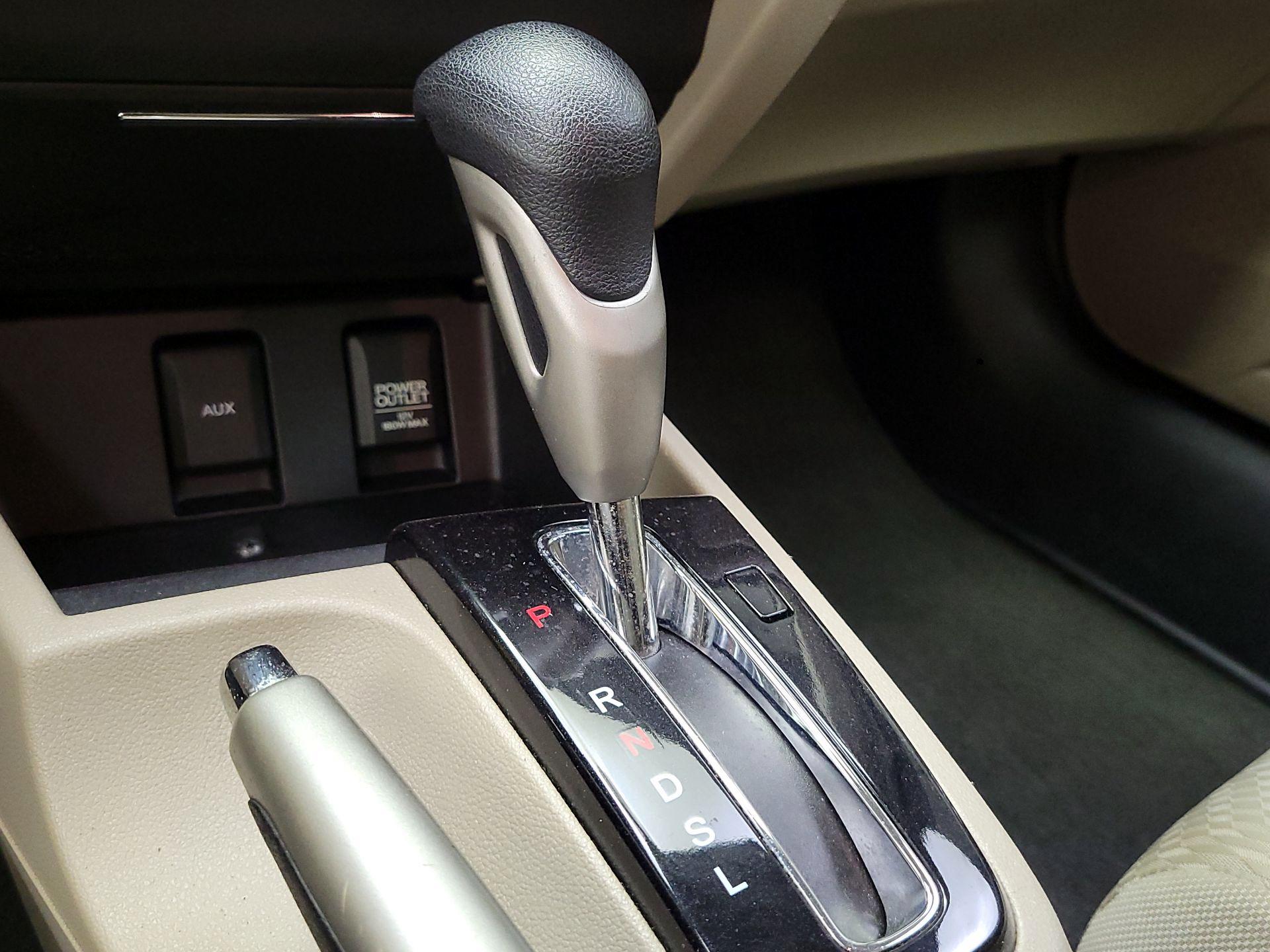 Thumbnail: 2015 Honda Civic - 17