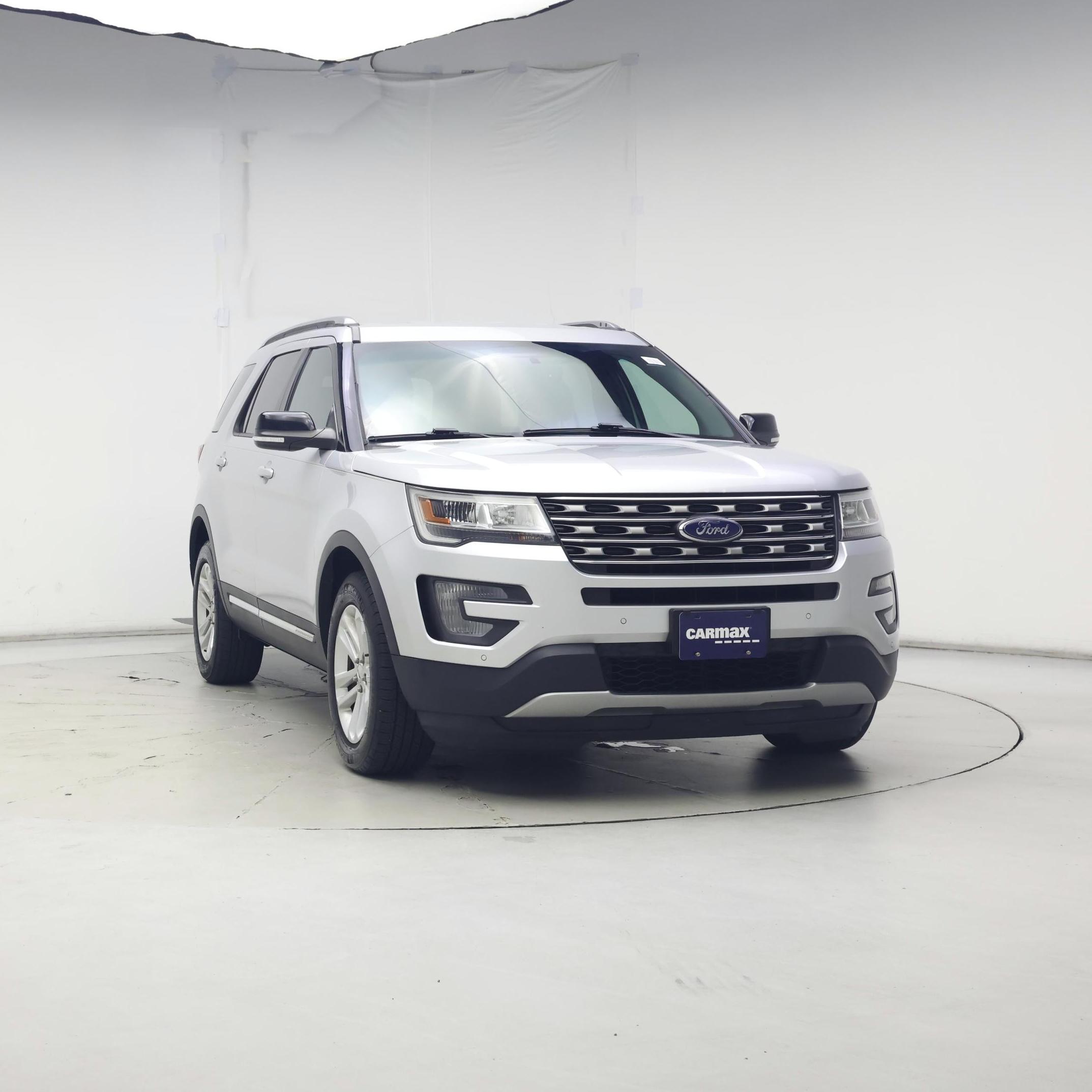 Thumbnail: 2016 Ford Explorer - 5