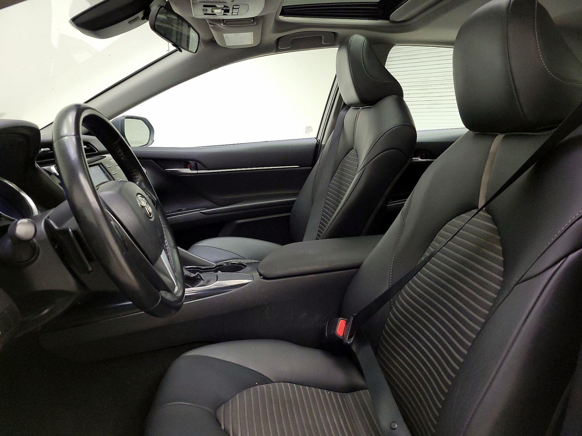 Thumbnail: 2020 Toyota Camry - 11