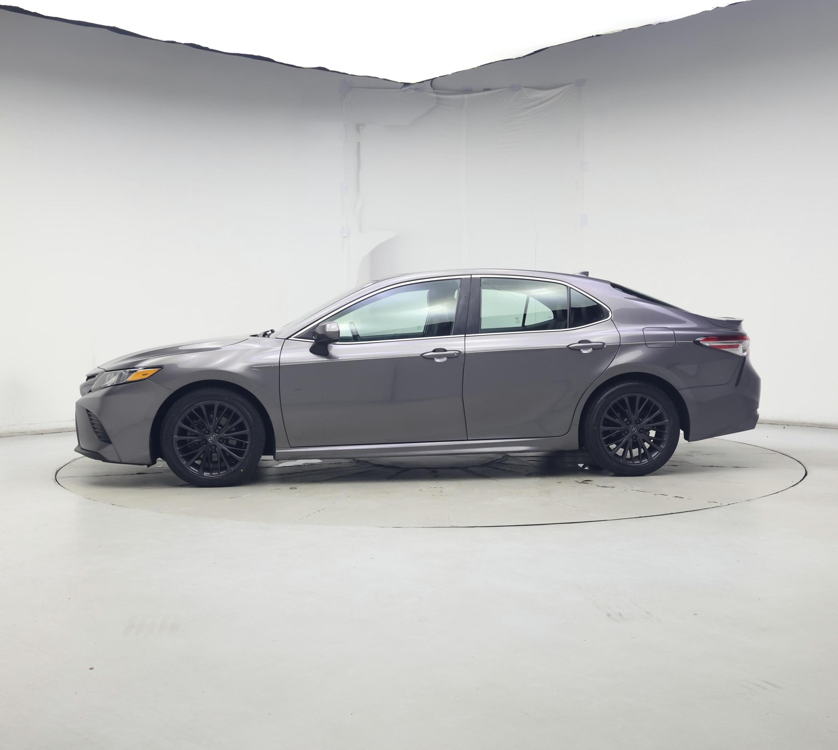 Thumbnail: 2020 Toyota Camry - 3