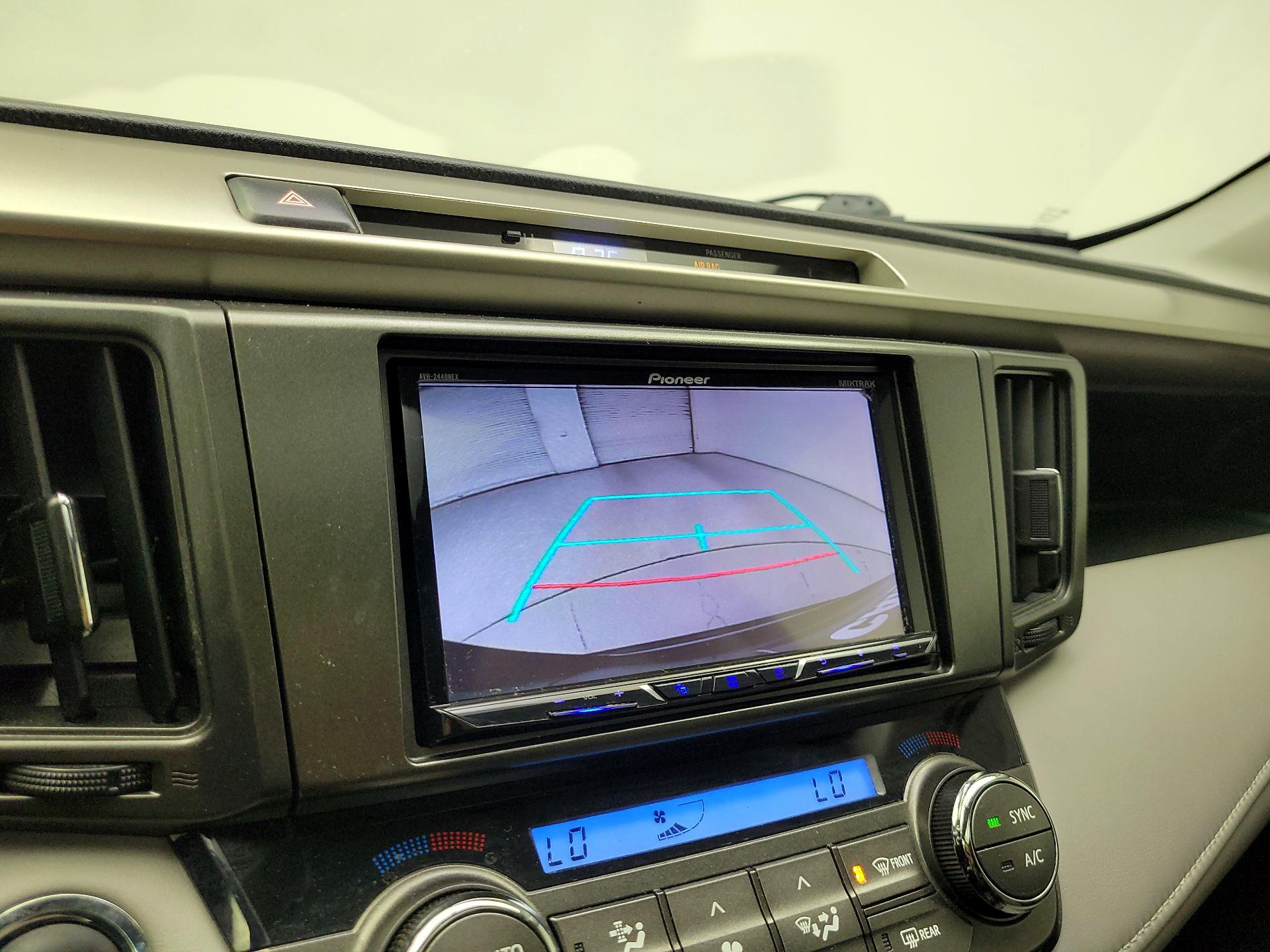 Thumbnail: 2015 Toyota RAV4 - 14