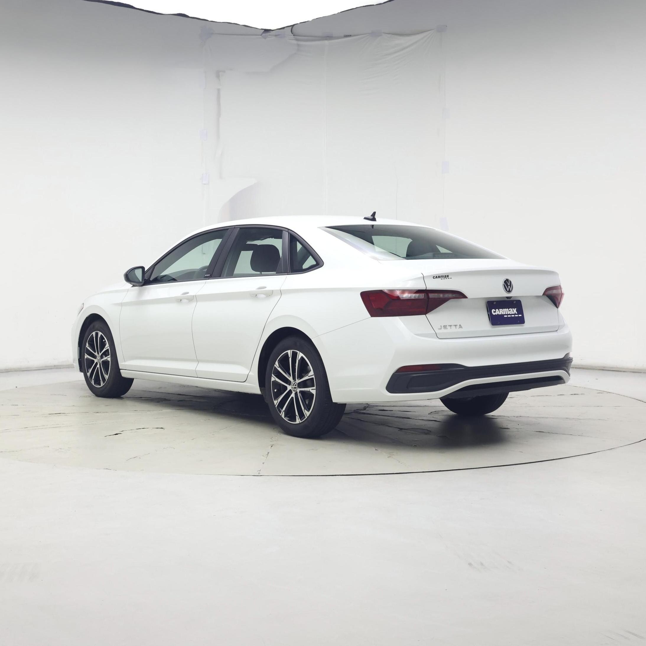 Thumbnail: 2024 Volkswagen Jetta - 2