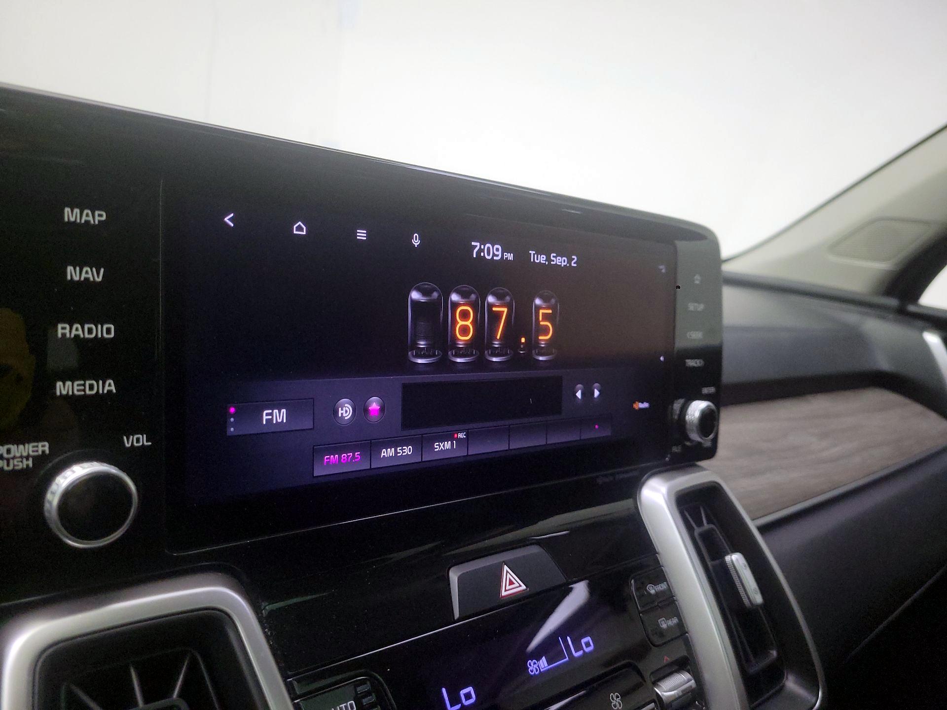 Thumbnail: 2021 Kia Sorento - 16