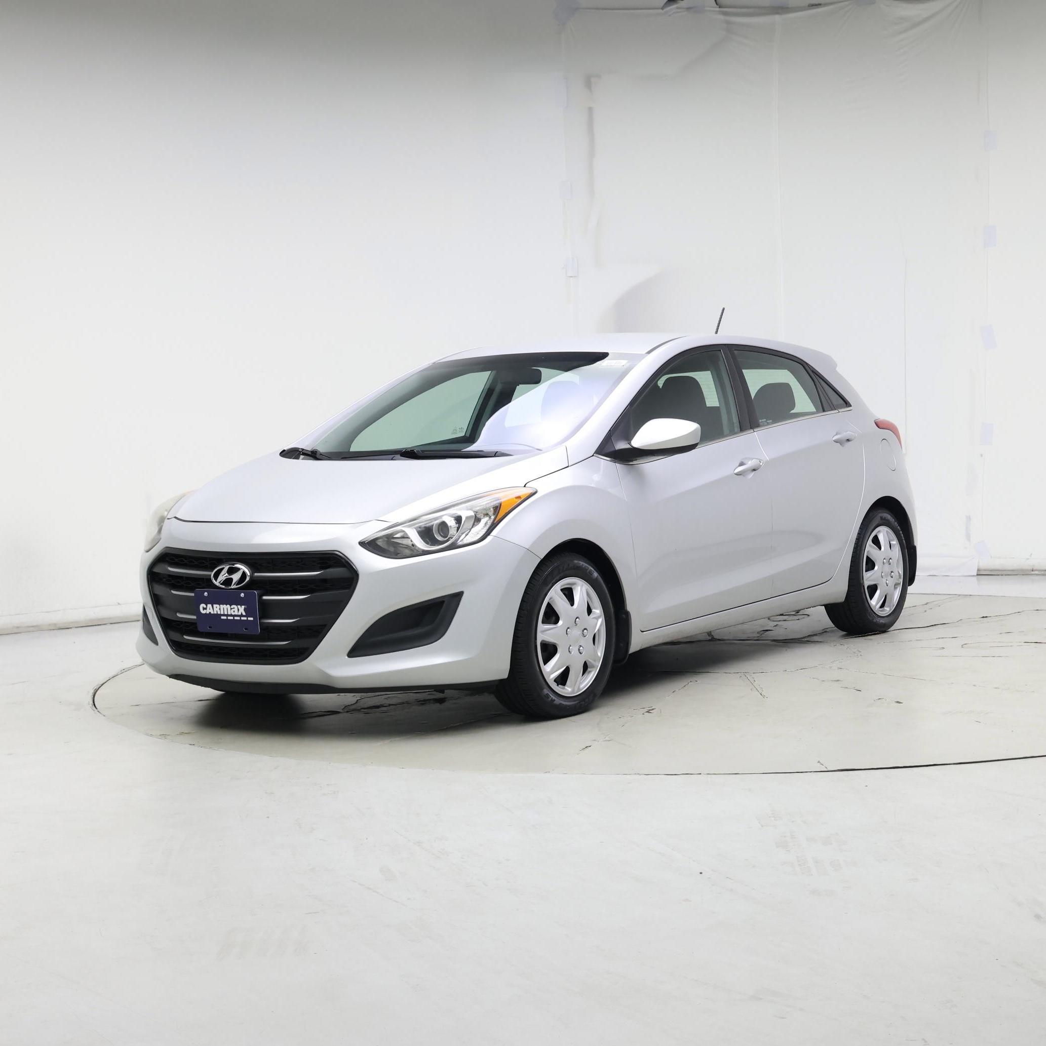 Thumbnail: 2016 Hyundai Elantra - 4