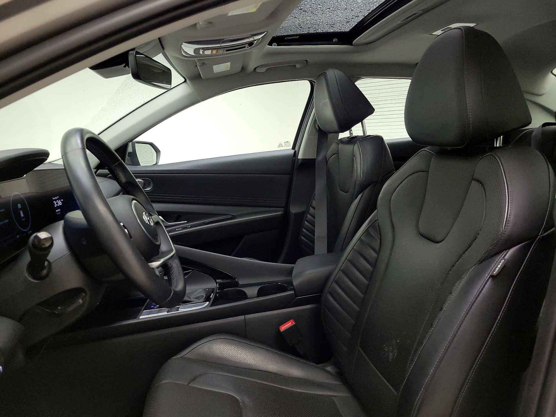 Thumbnail: 2023 Hyundai Elantra - 11