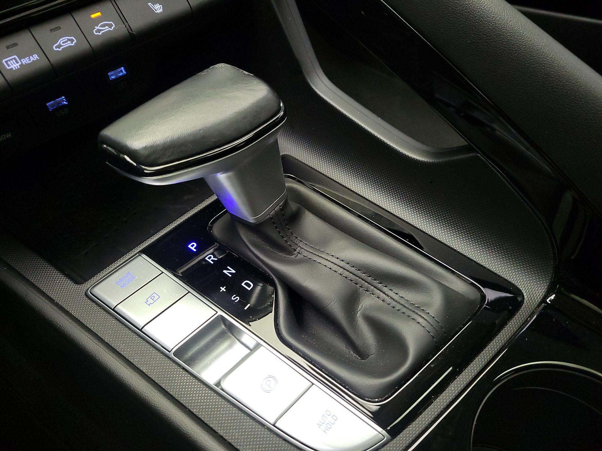 Thumbnail: 2023 Hyundai Elantra - 18