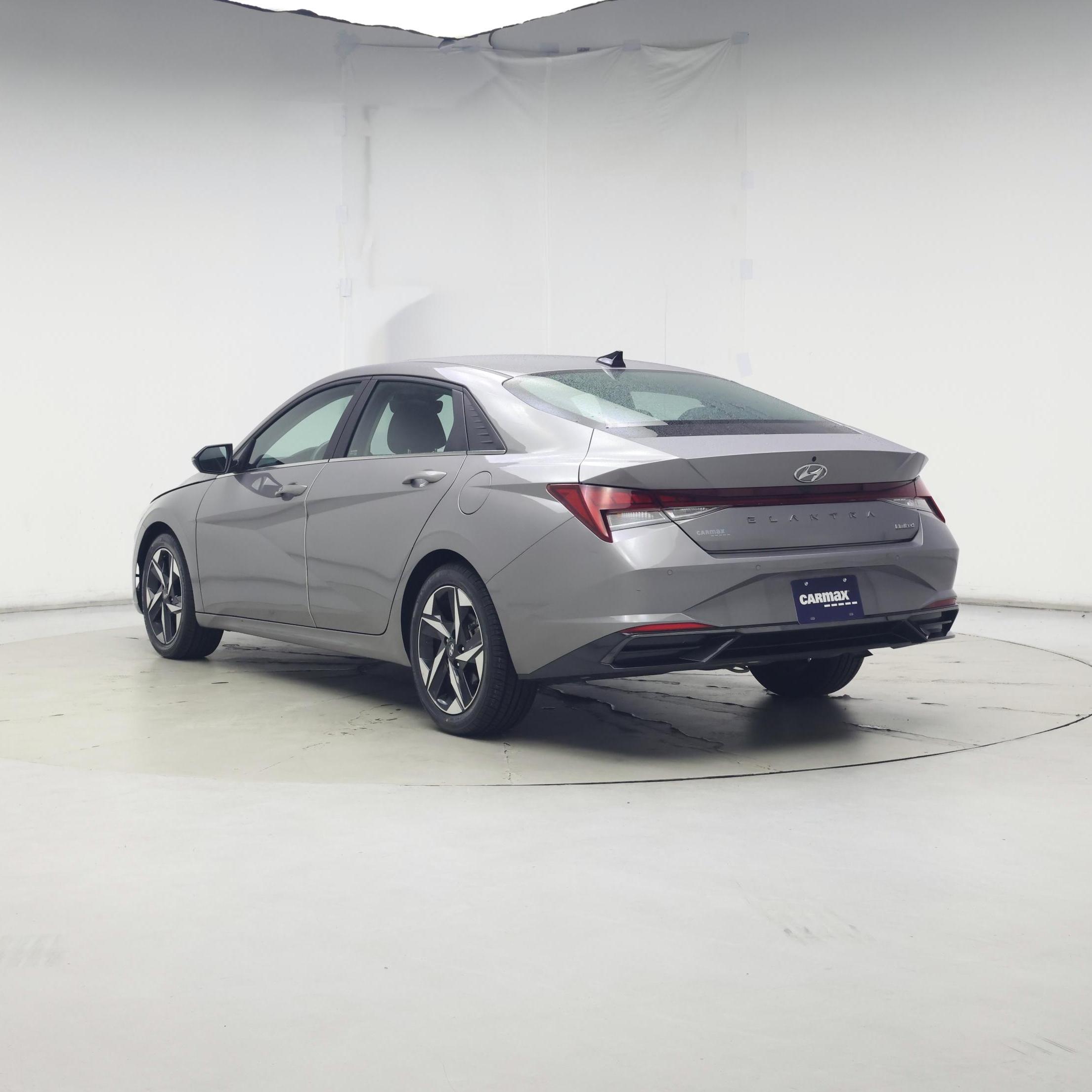 Thumbnail: 2023 Hyundai Elantra - 2