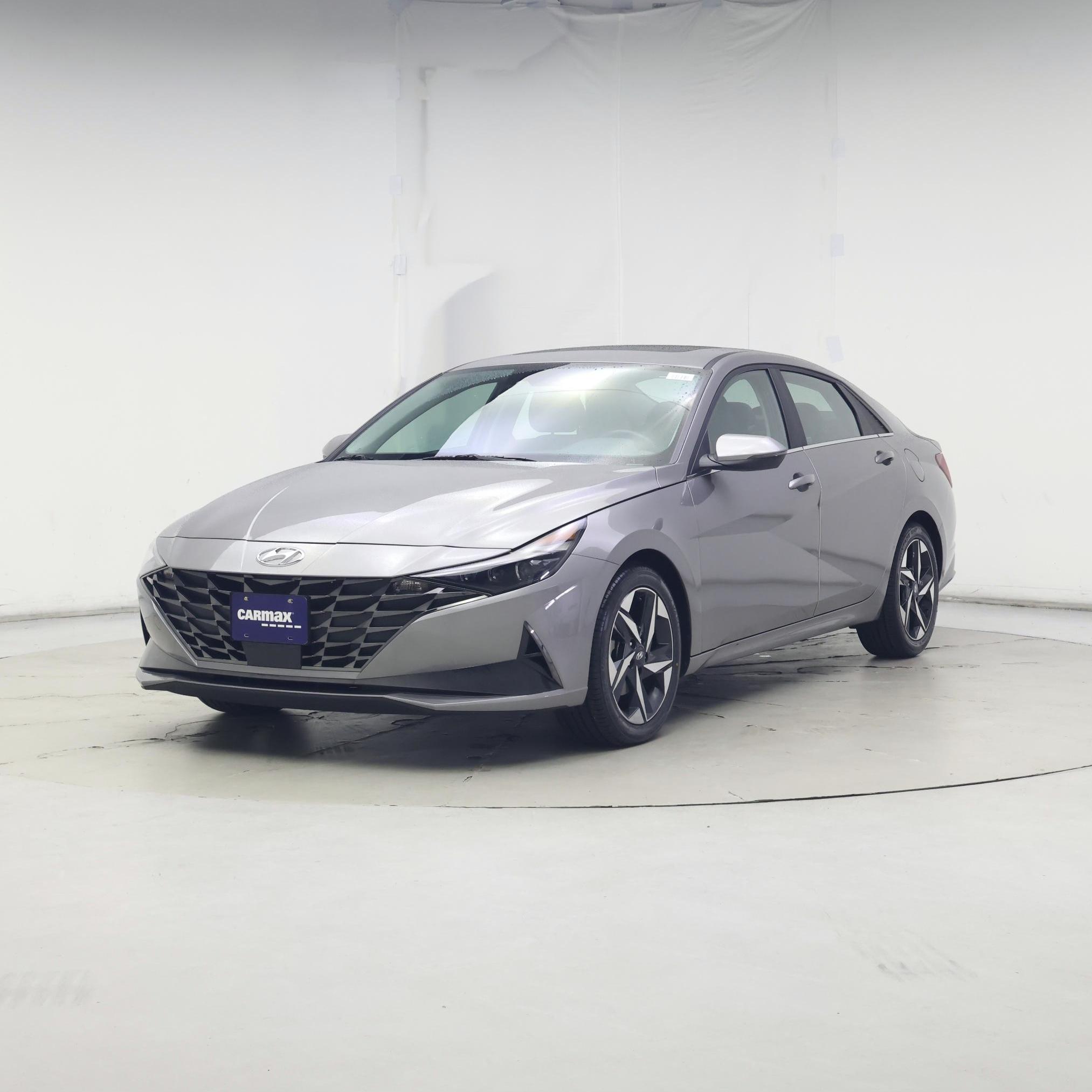 Thumbnail: 2023 Hyundai Elantra - 4