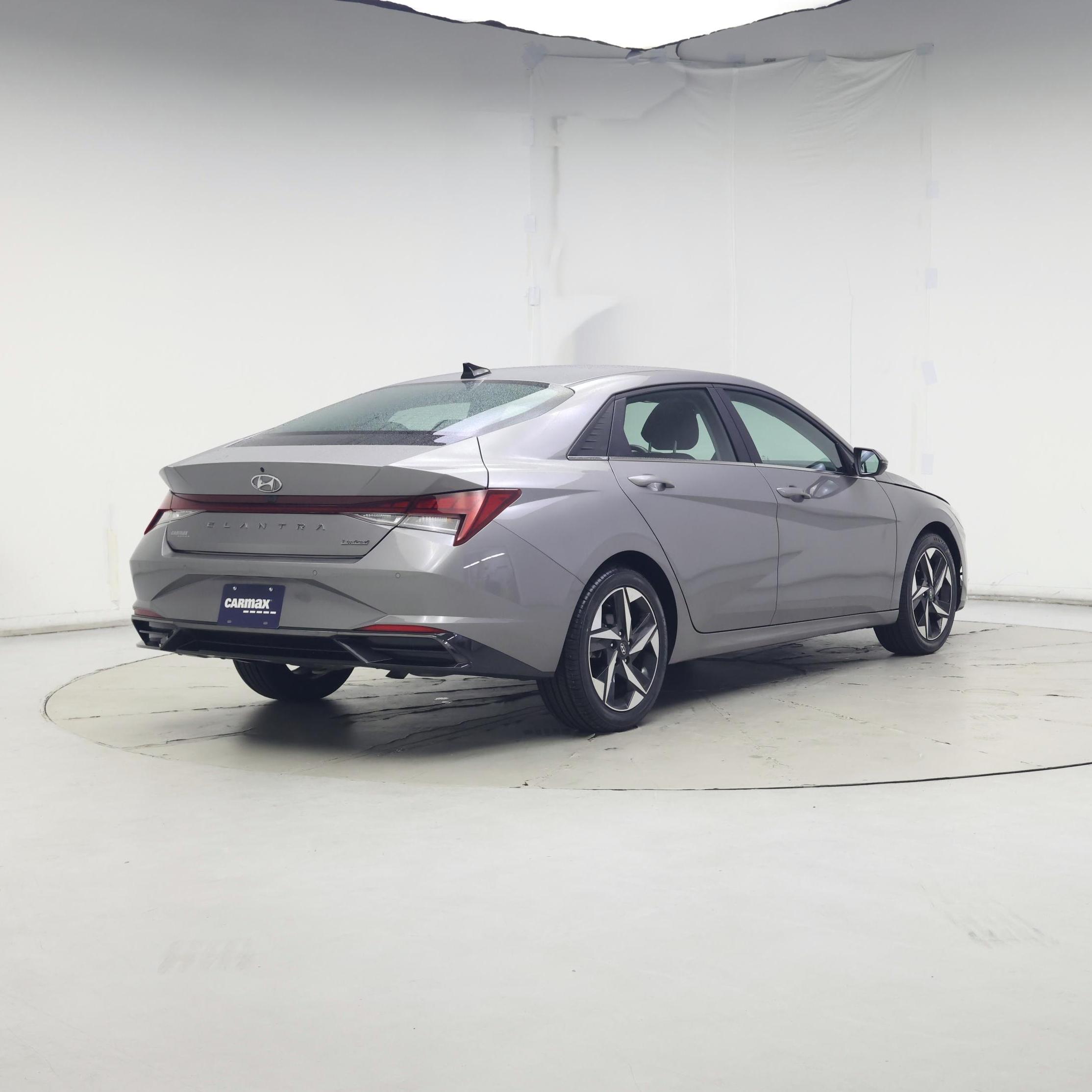 Thumbnail: 2023 Hyundai Elantra - 8