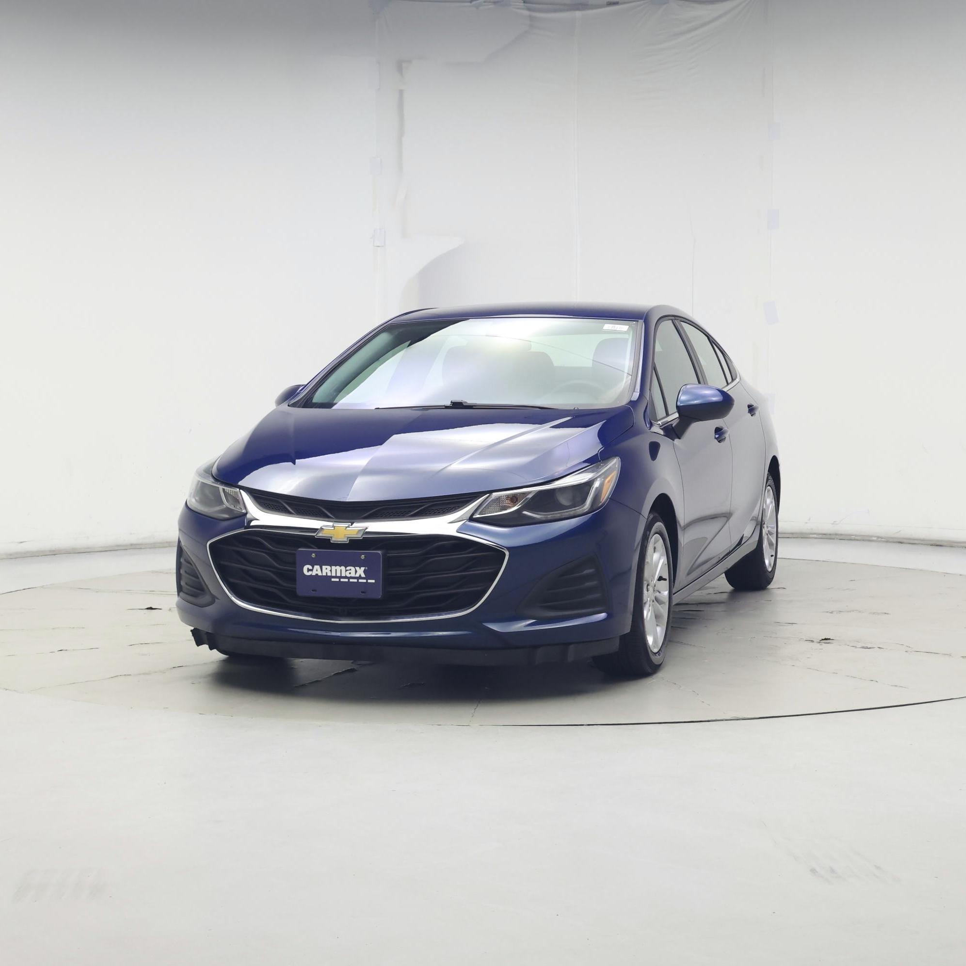 Thumbnail: 2019 Chevrolet Cruze - 4