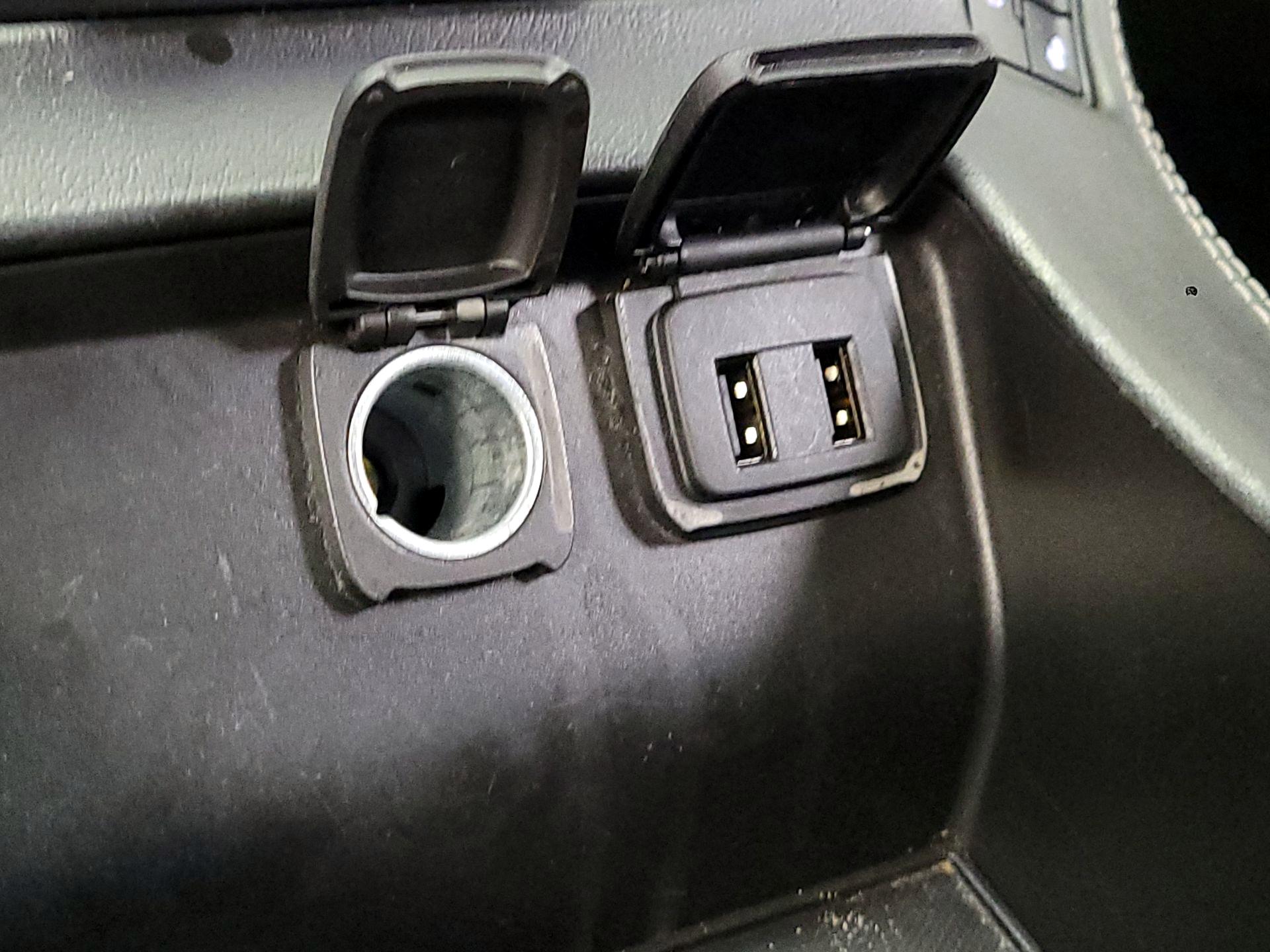 Thumbnail: 2017 GMC Yukon - 19