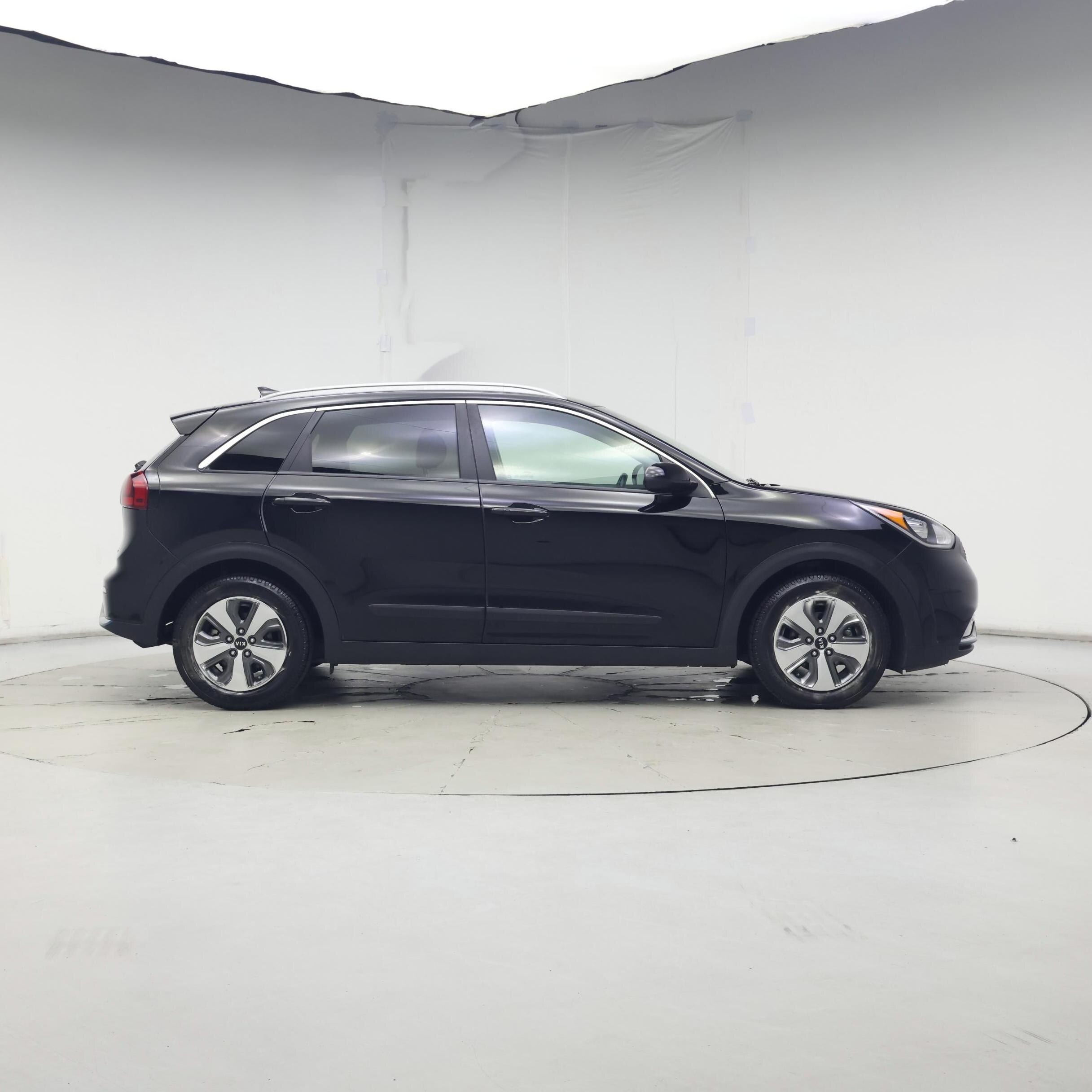 Thumbnail: 2018 Kia Niro - 7