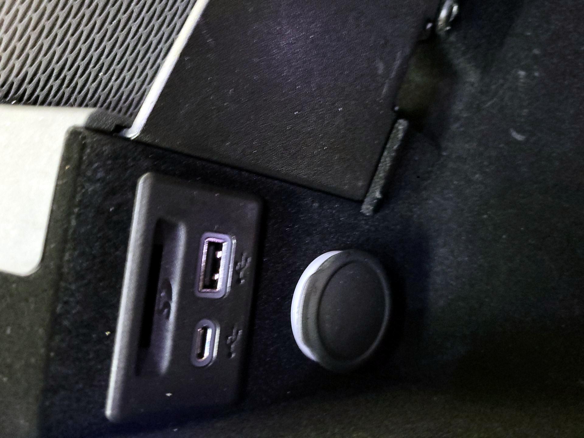 Thumbnail: 2023 Cadillac CT5 - 18