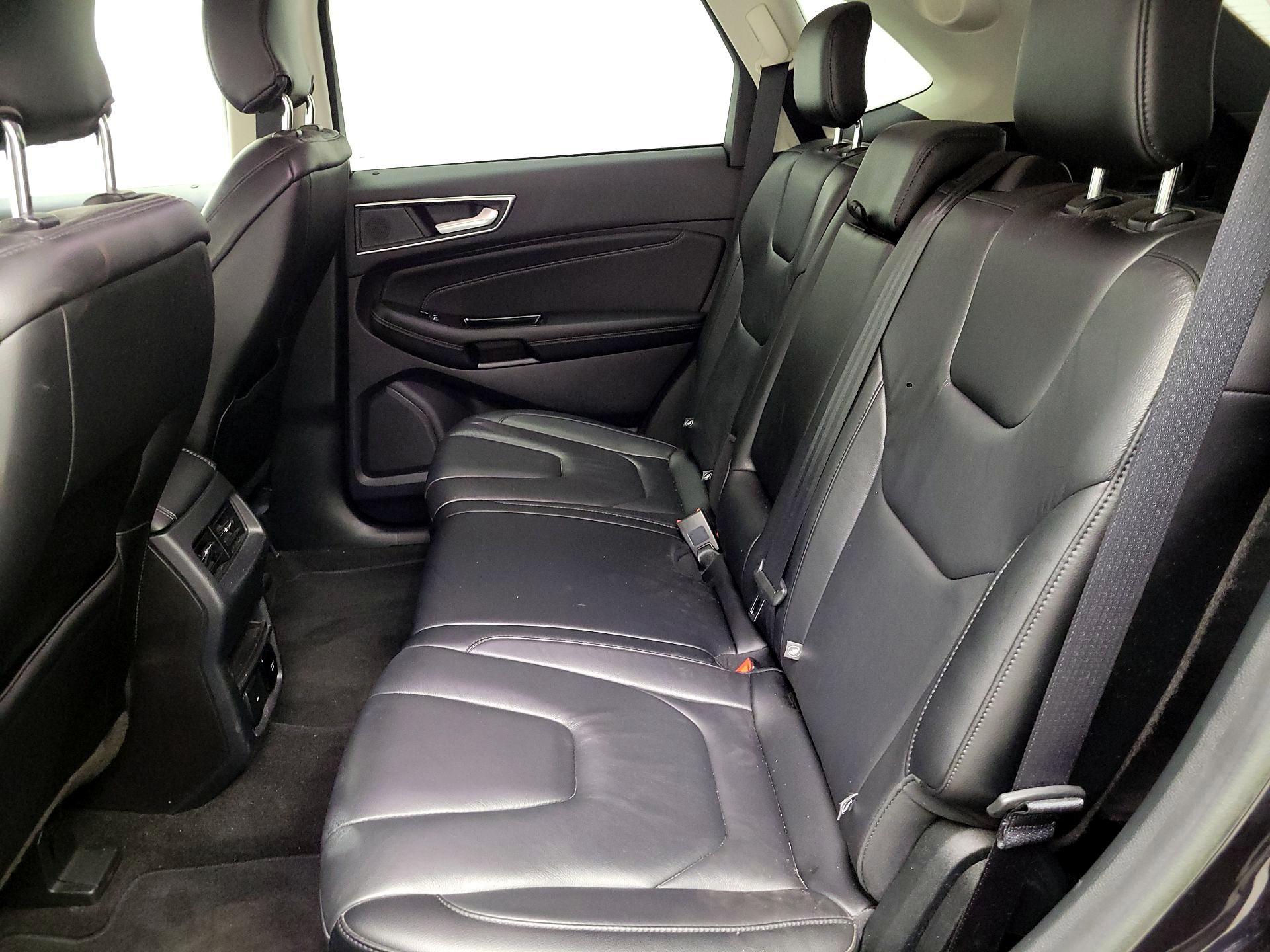 Thumbnail: 2019 Ford Edge - 19