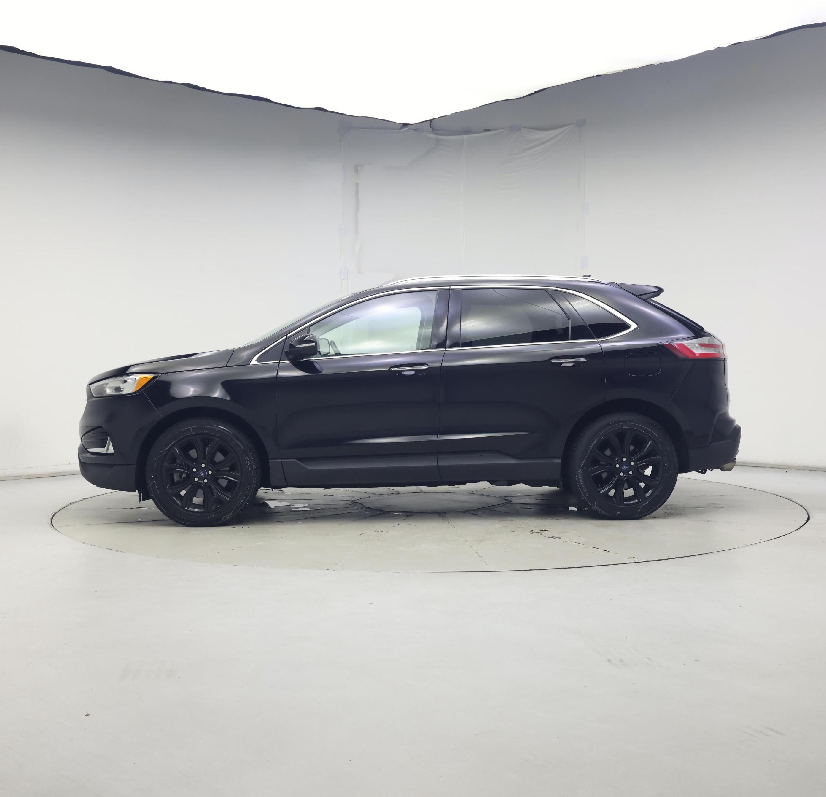 Thumbnail: 2019 Ford Edge - 3