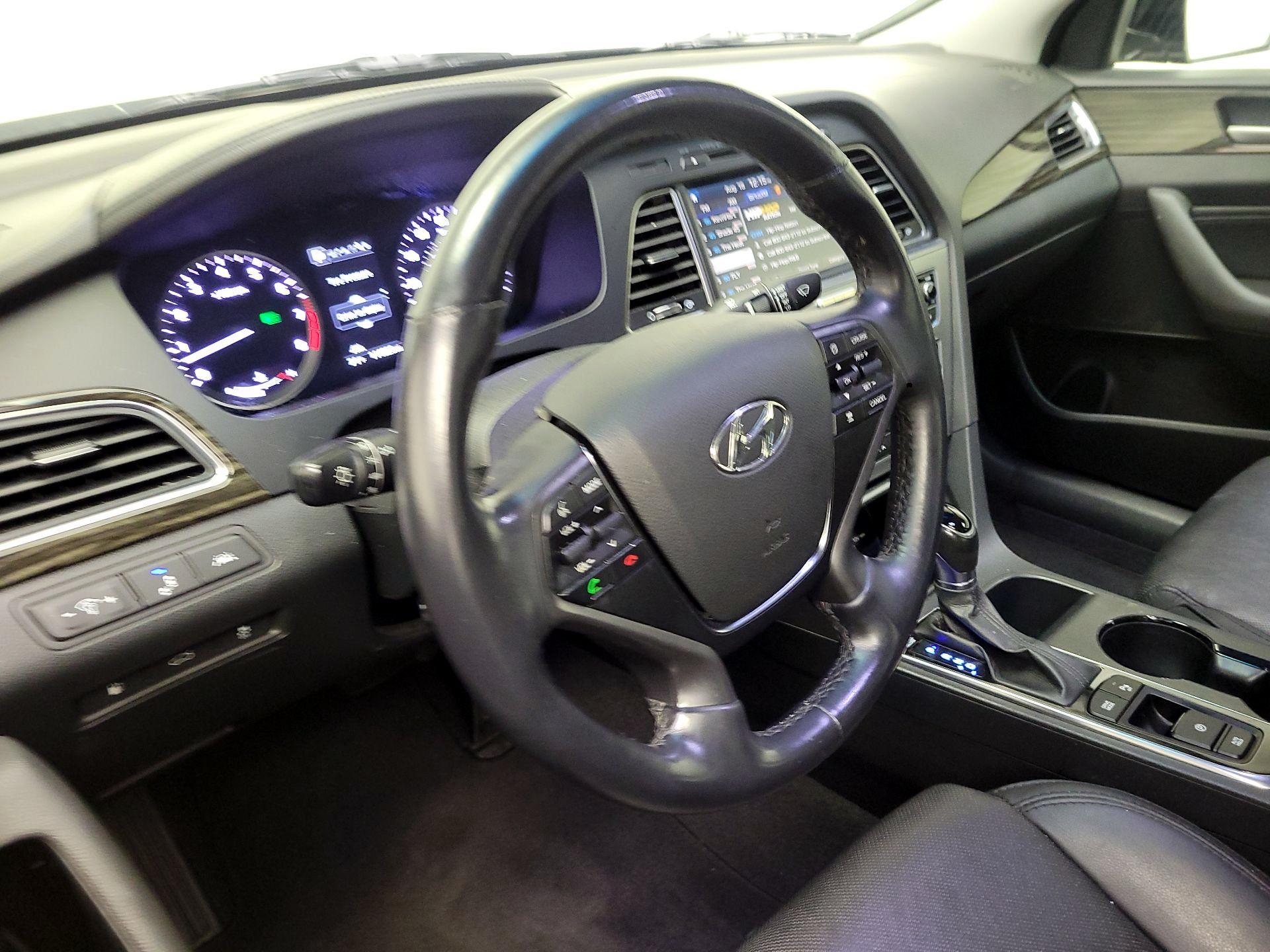 Thumbnail: 2016 Hyundai Sonata - 9