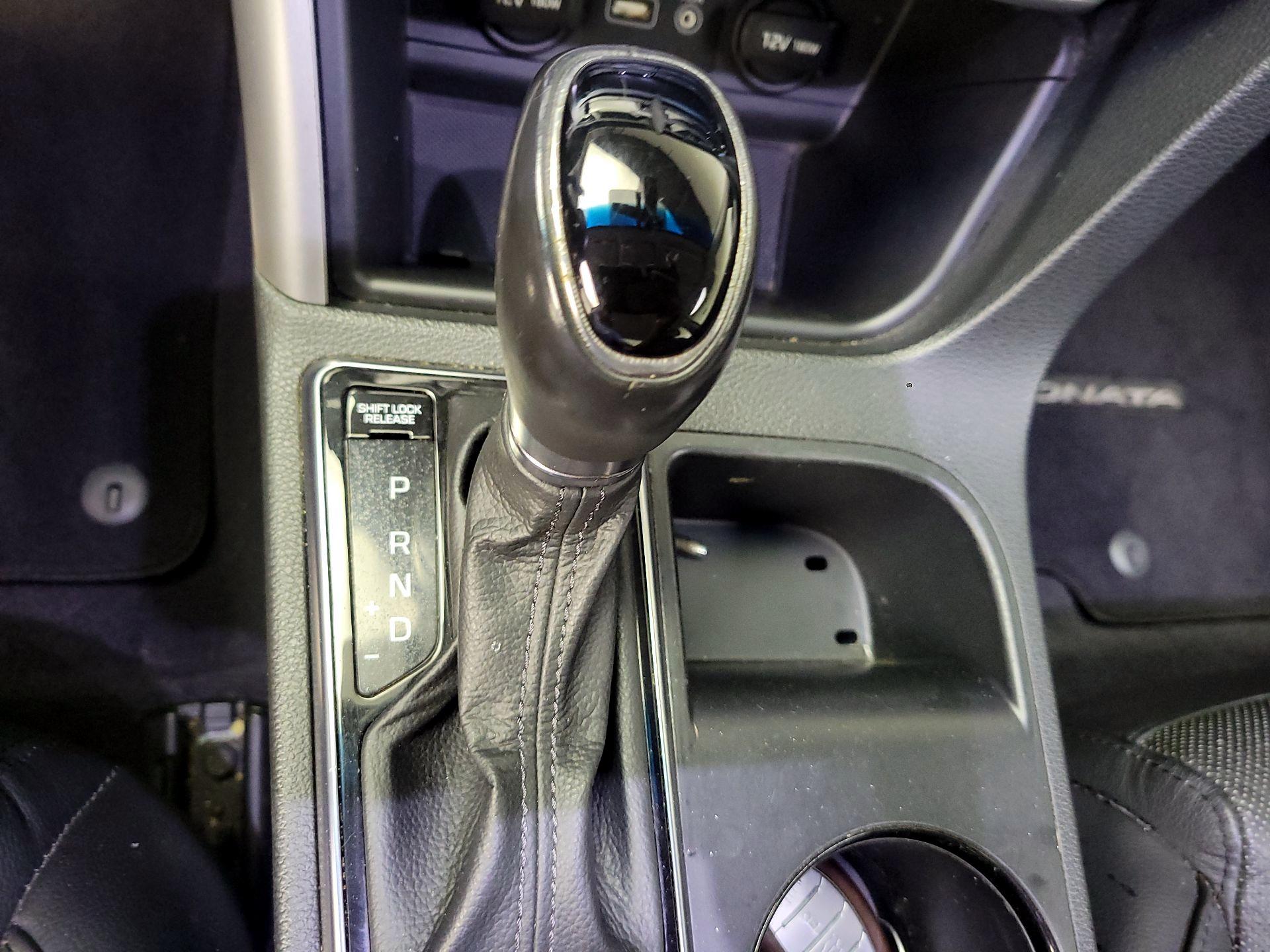 Thumbnail: 2016 Hyundai Sonata - 17