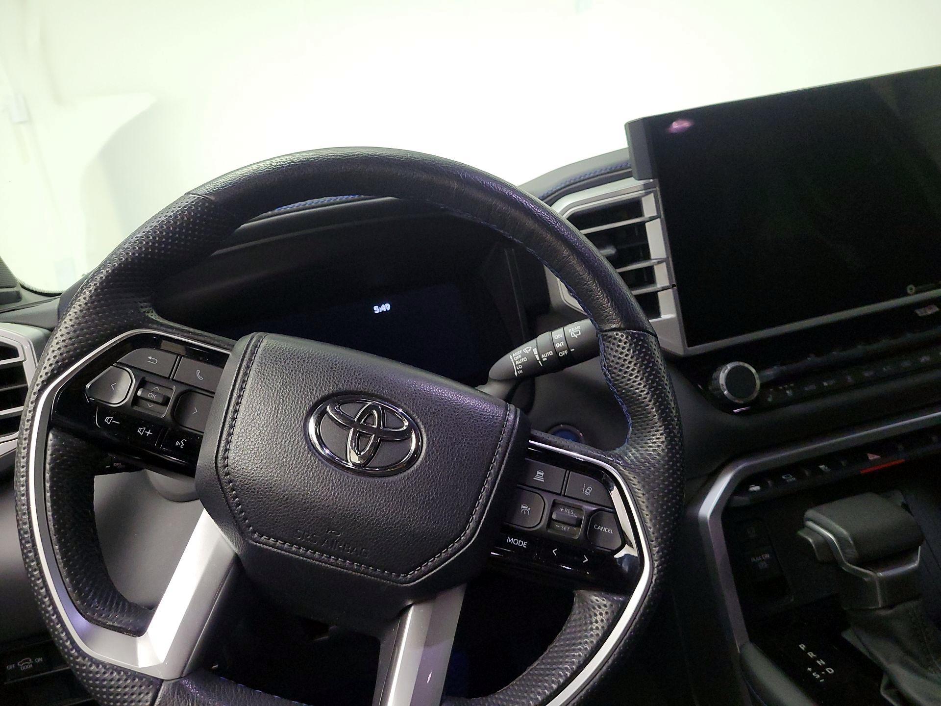 Thumbnail: 2024 Toyota Sequoia - 10