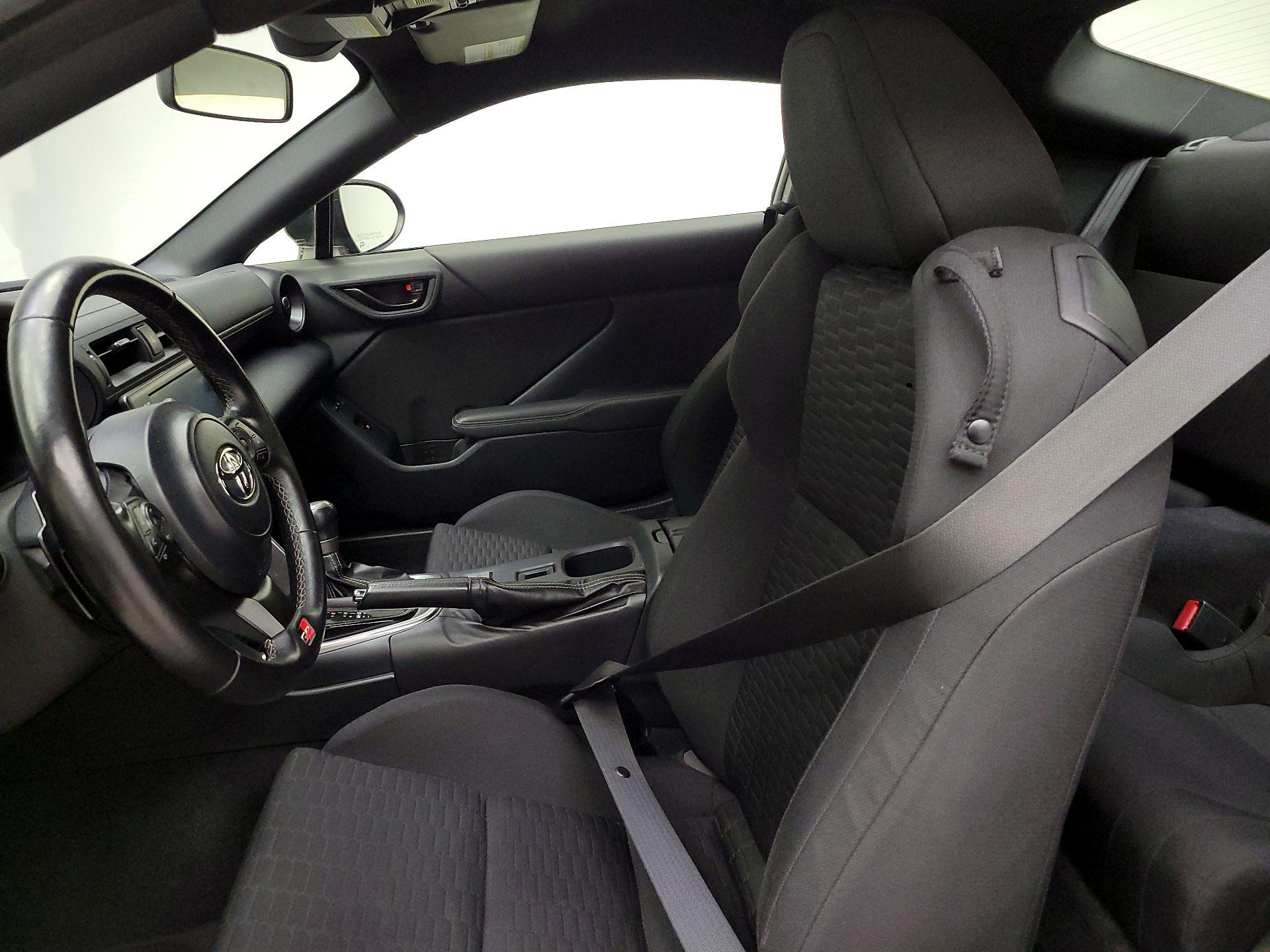 Thumbnail: 2022 Toyota GR86 - 11