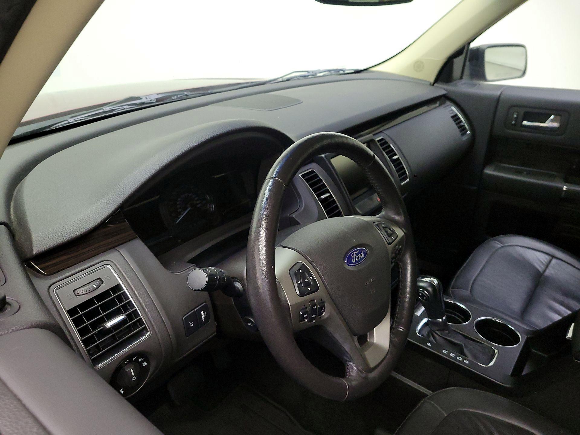 Thumbnail: 2015 Ford Flex - 9