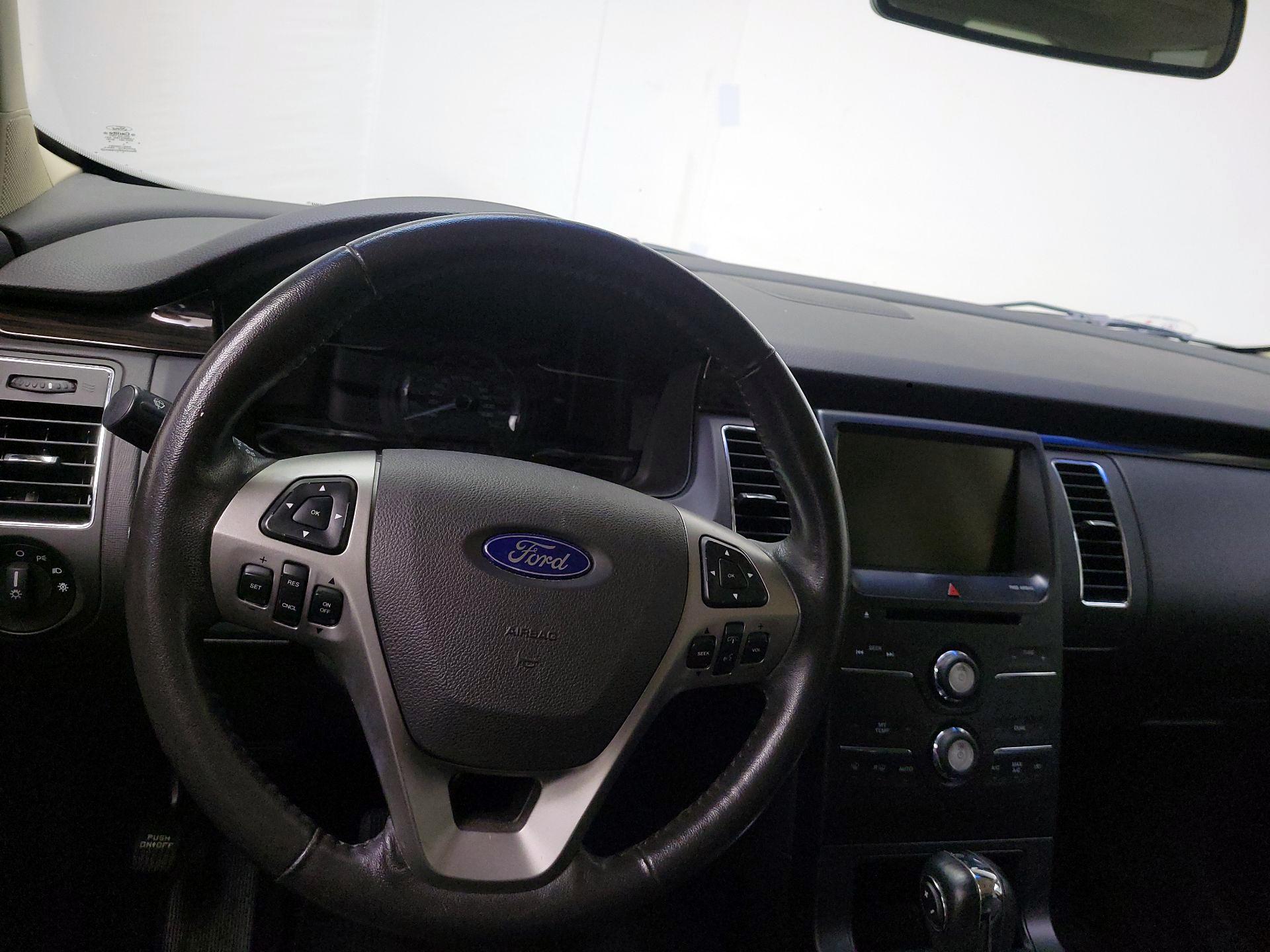 Thumbnail: 2015 Ford Flex - 10