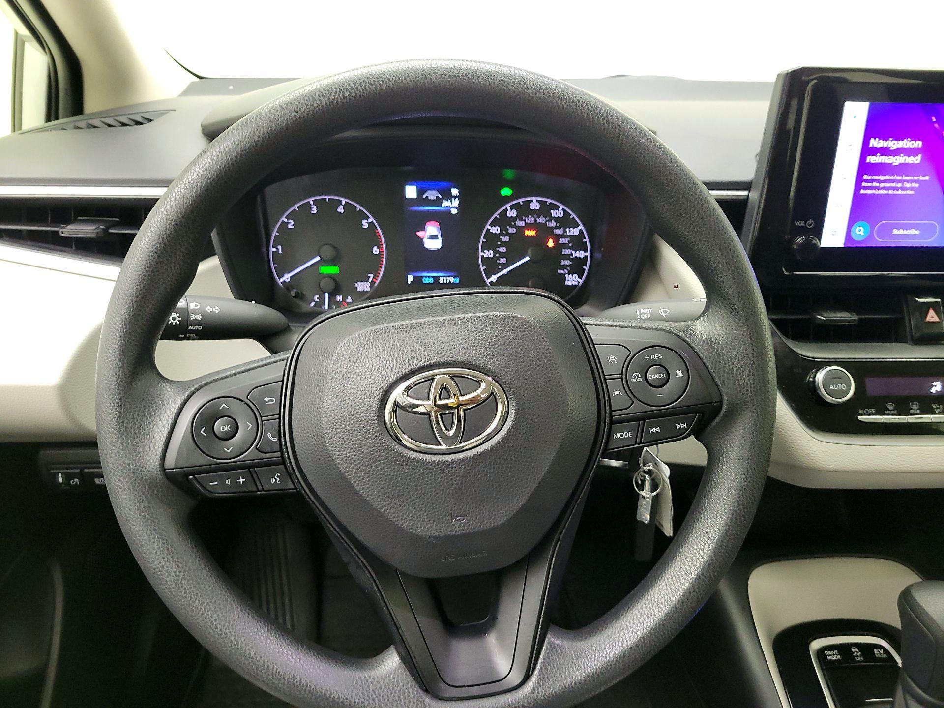 Thumbnail: 2025 Toyota Corolla - 10