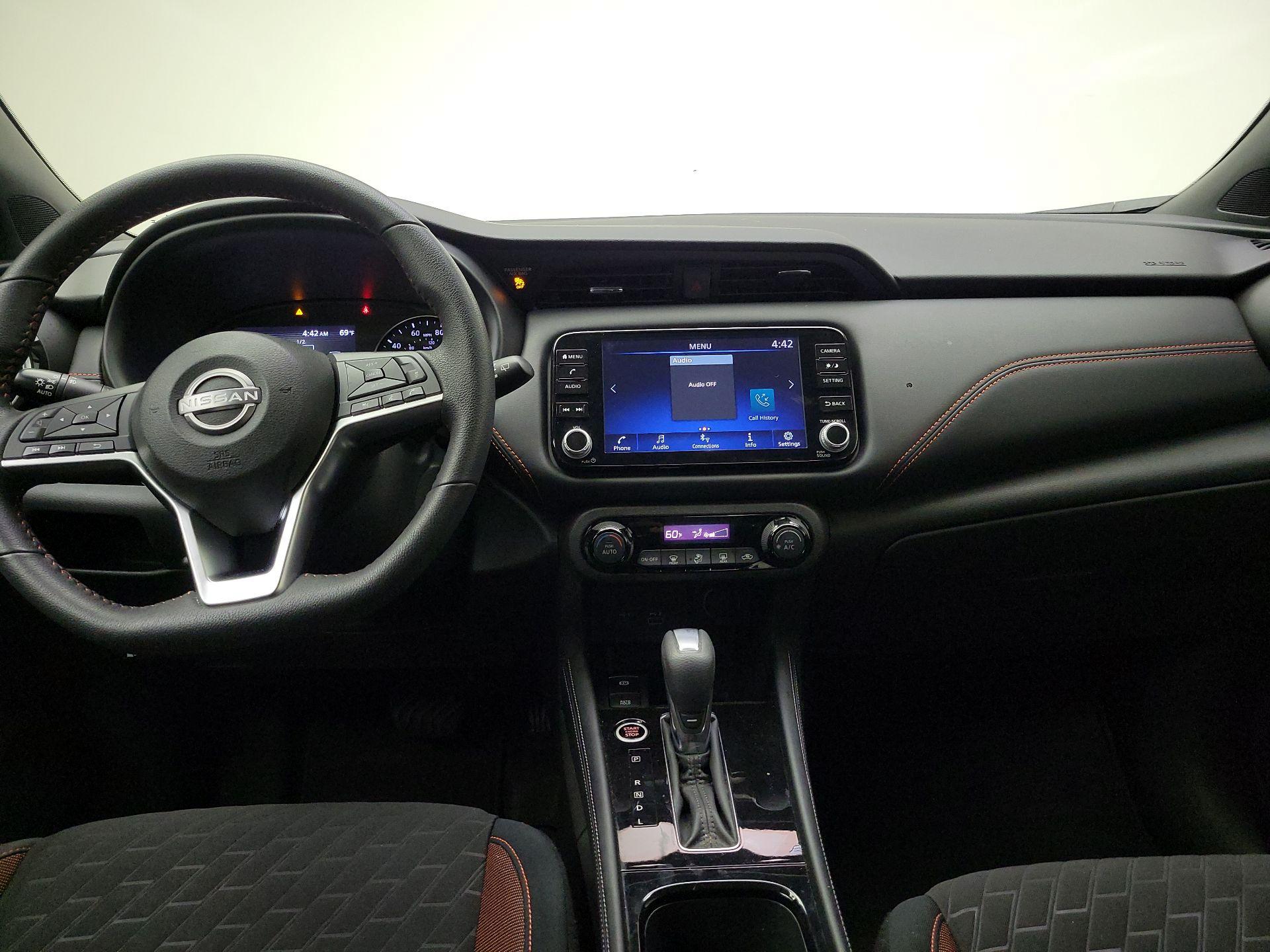 Thumbnail: 2023 Nissan Kicks - 9