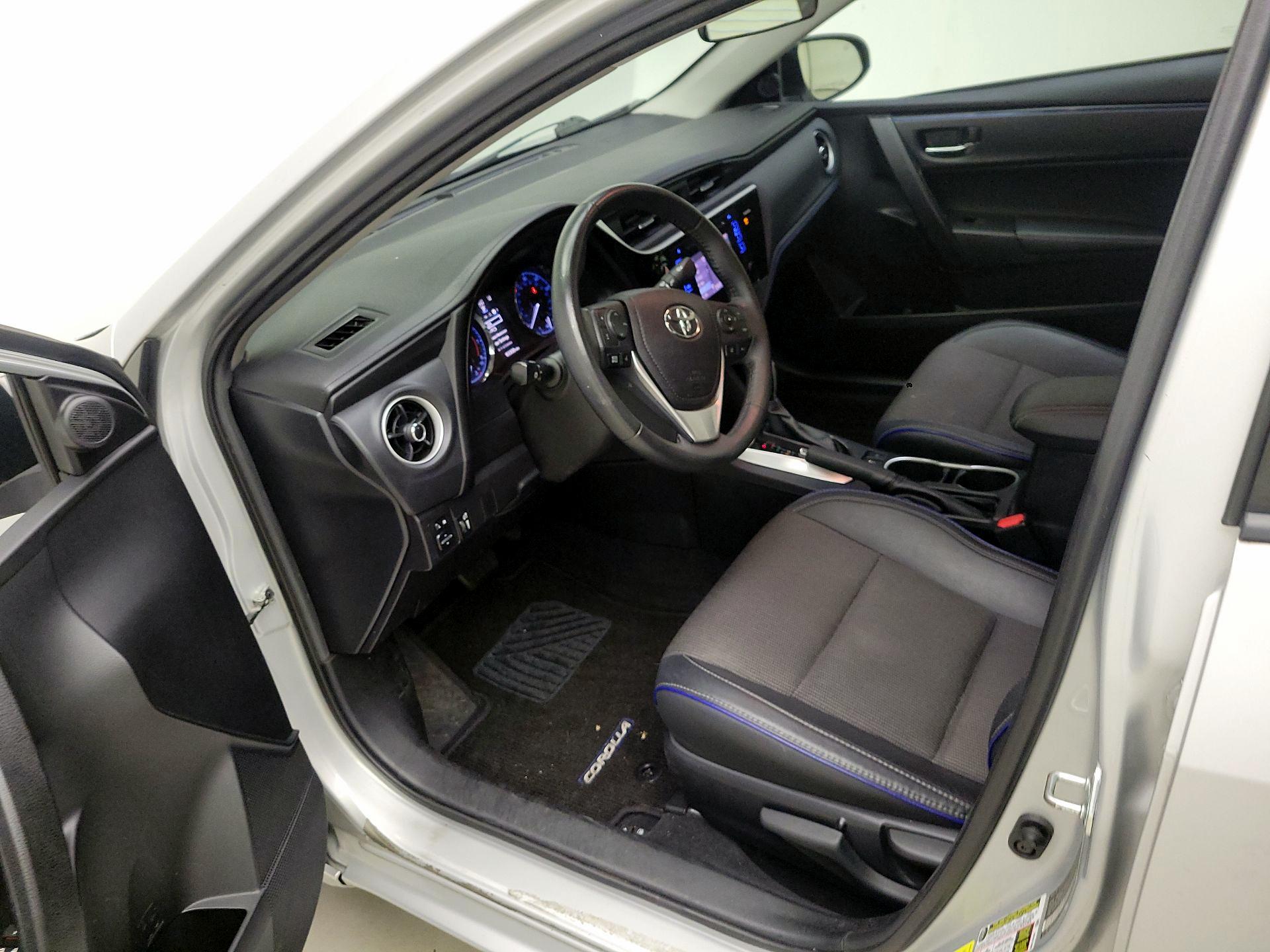 Thumbnail: 2017 Toyota Corolla - 11