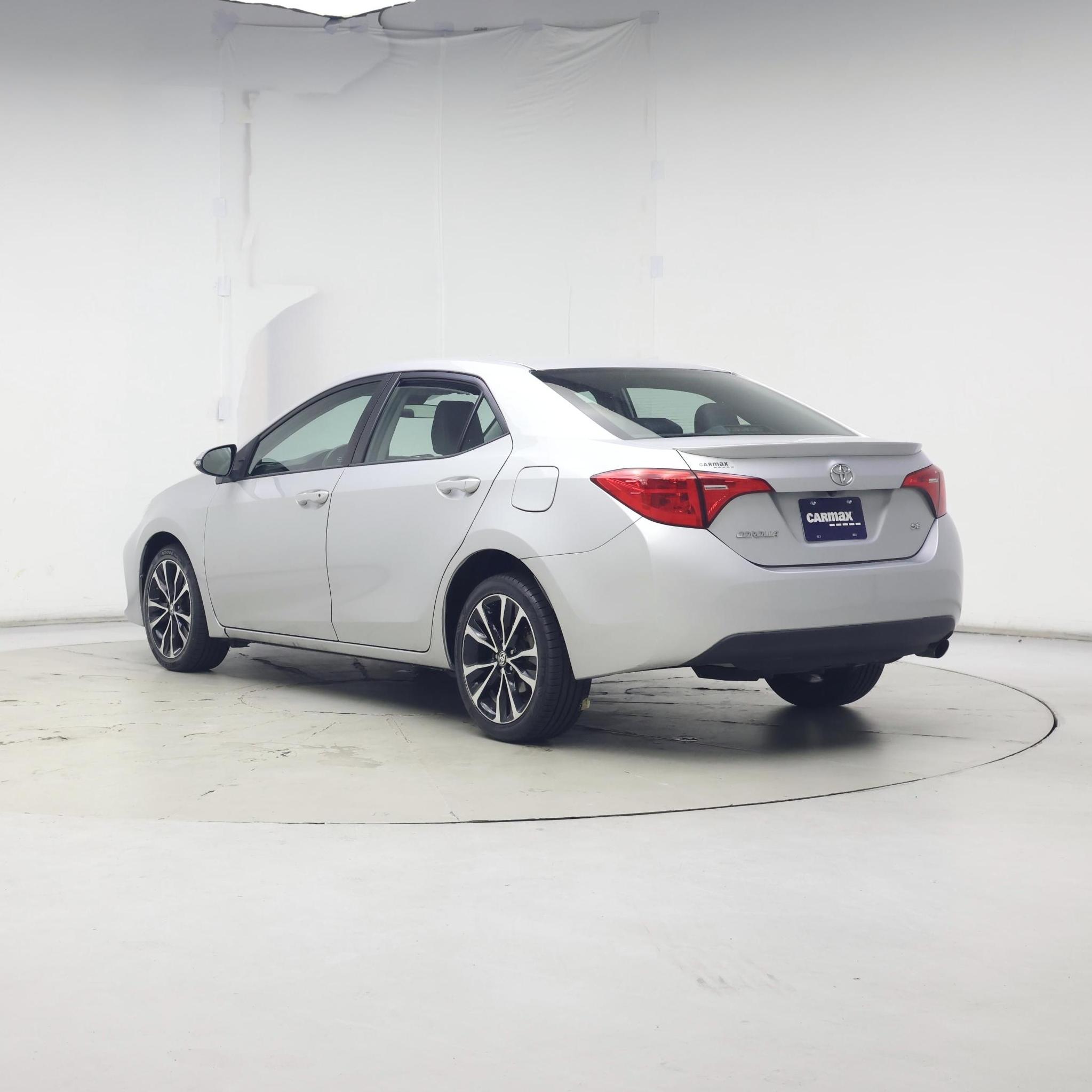 Thumbnail: 2017 Toyota Corolla - 2