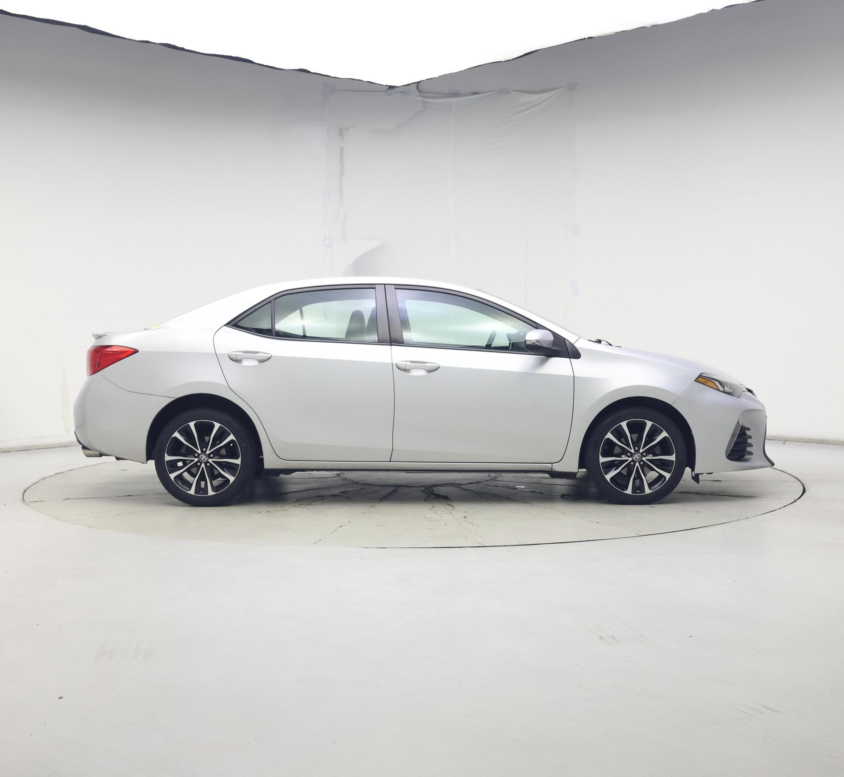 Thumbnail: 2017 Toyota Corolla - 7