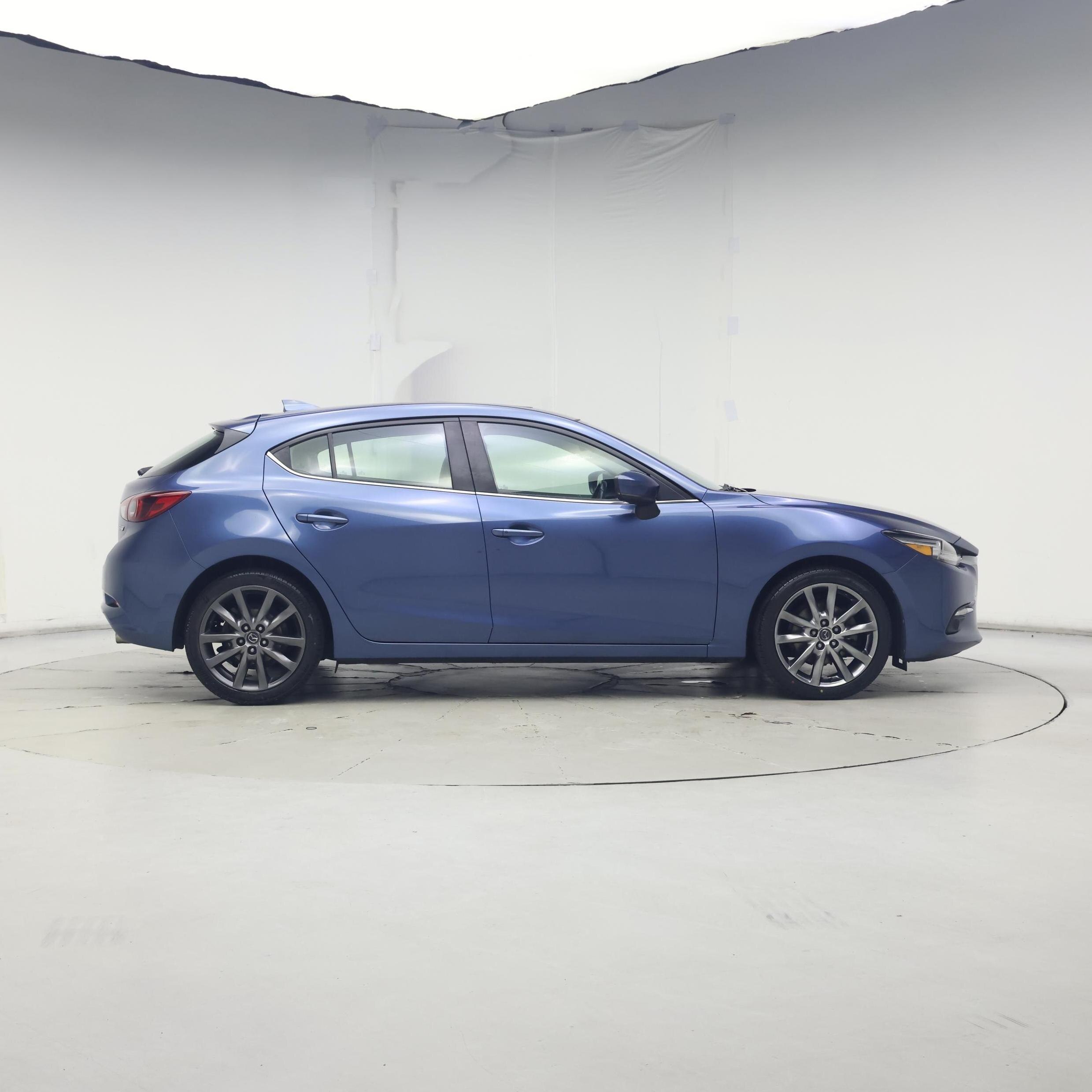 Thumbnail: 2018 Mazda Mazda3 - 7