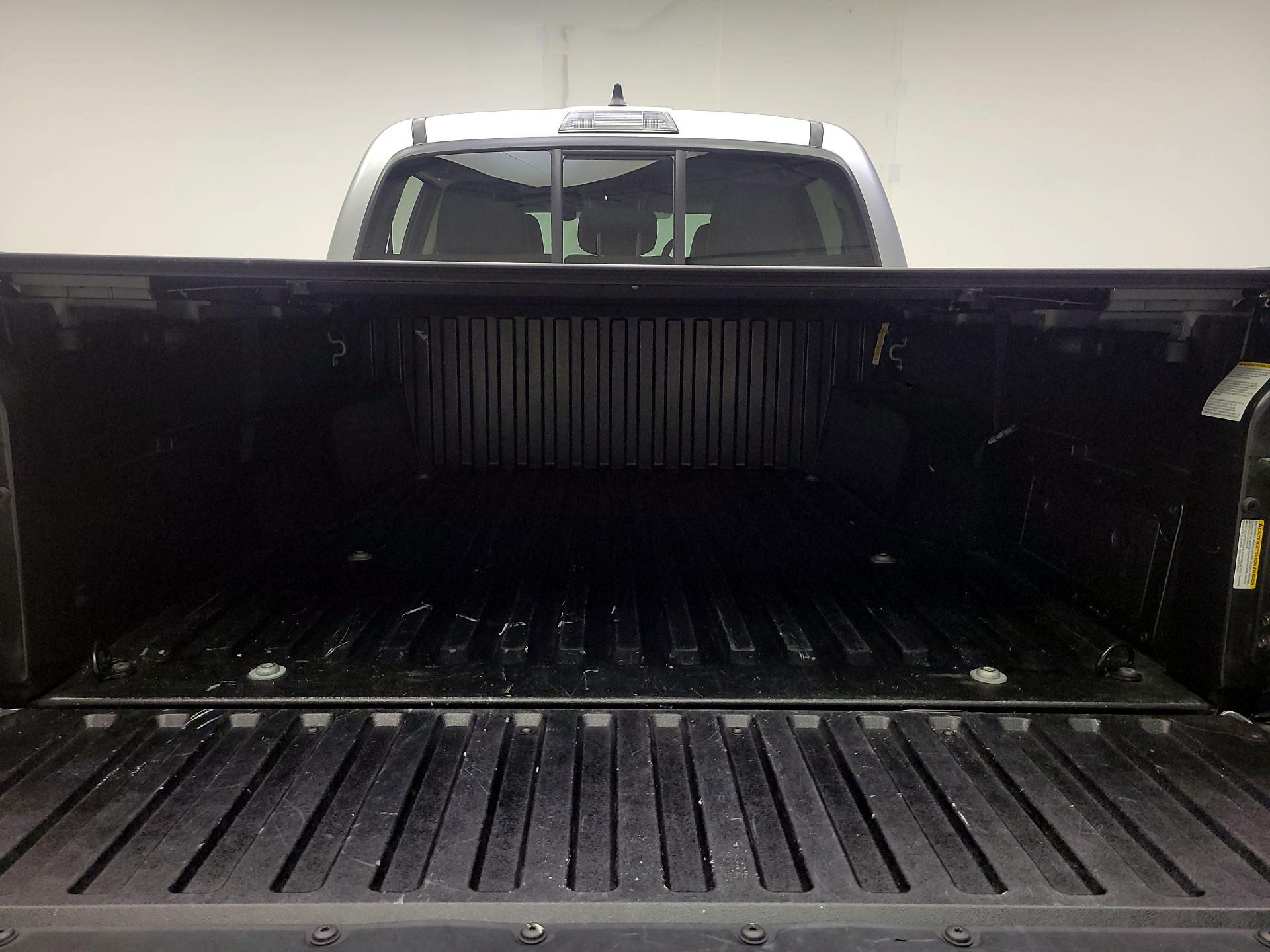 Thumbnail: 2023 Toyota Tacoma - 20