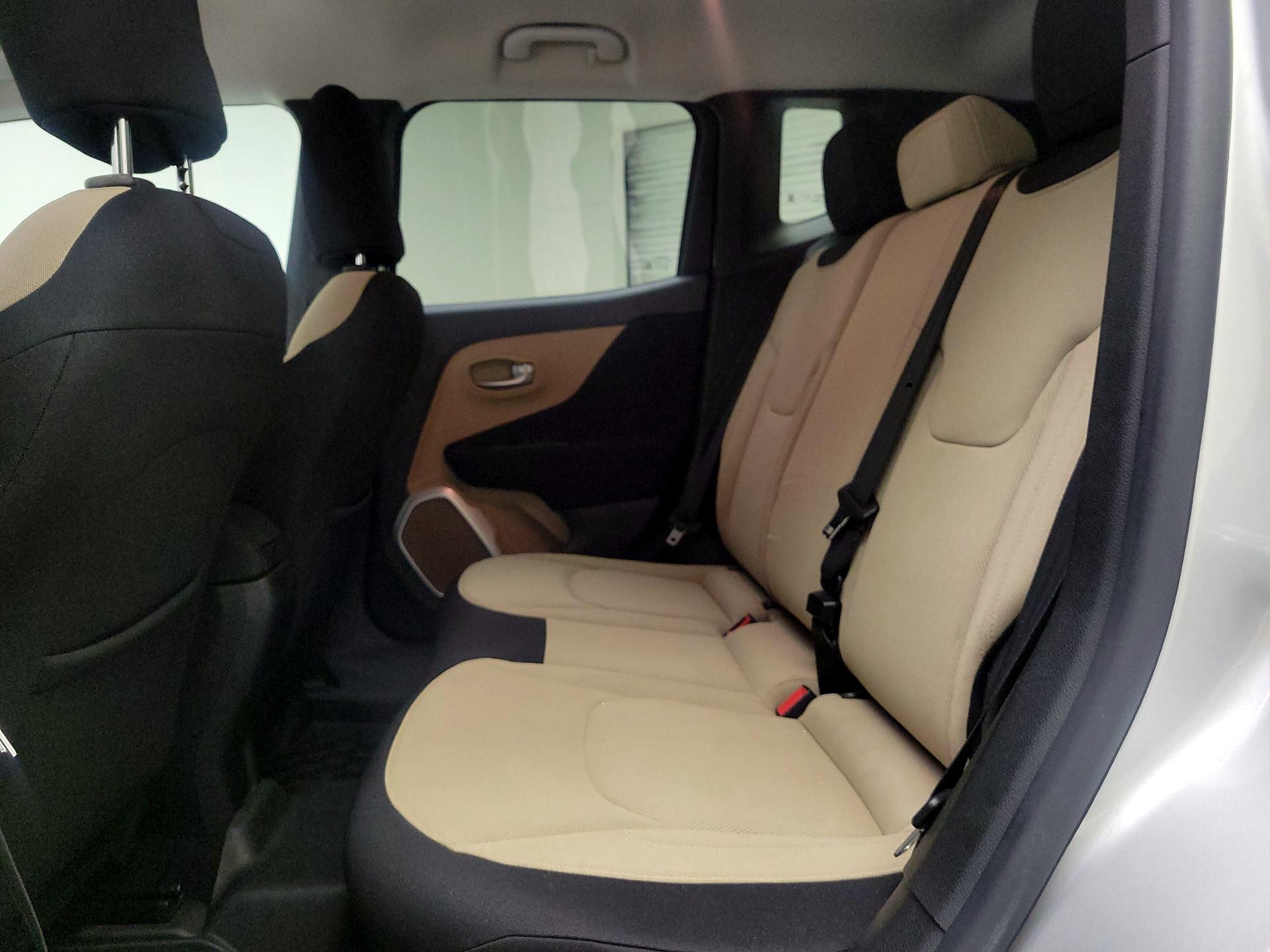 Thumbnail: 2015 Jeep Renegade - 19