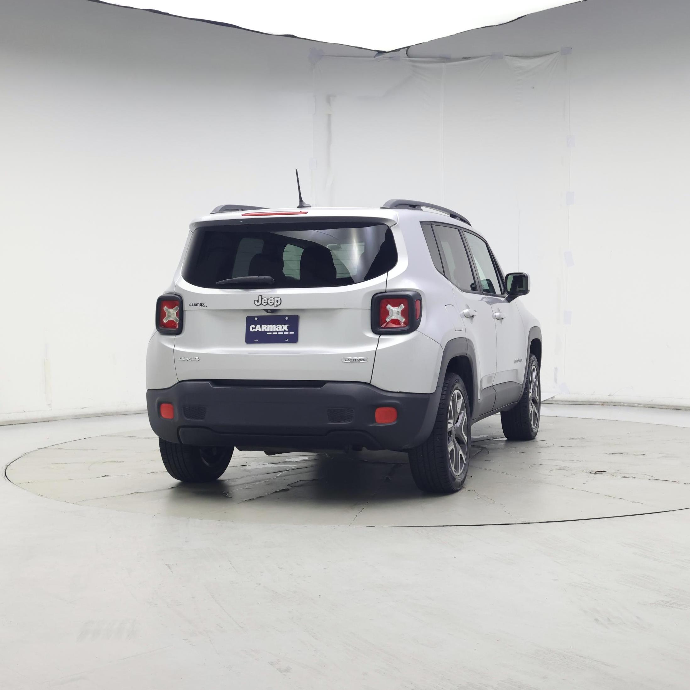 Thumbnail: 2015 Jeep Renegade - 8